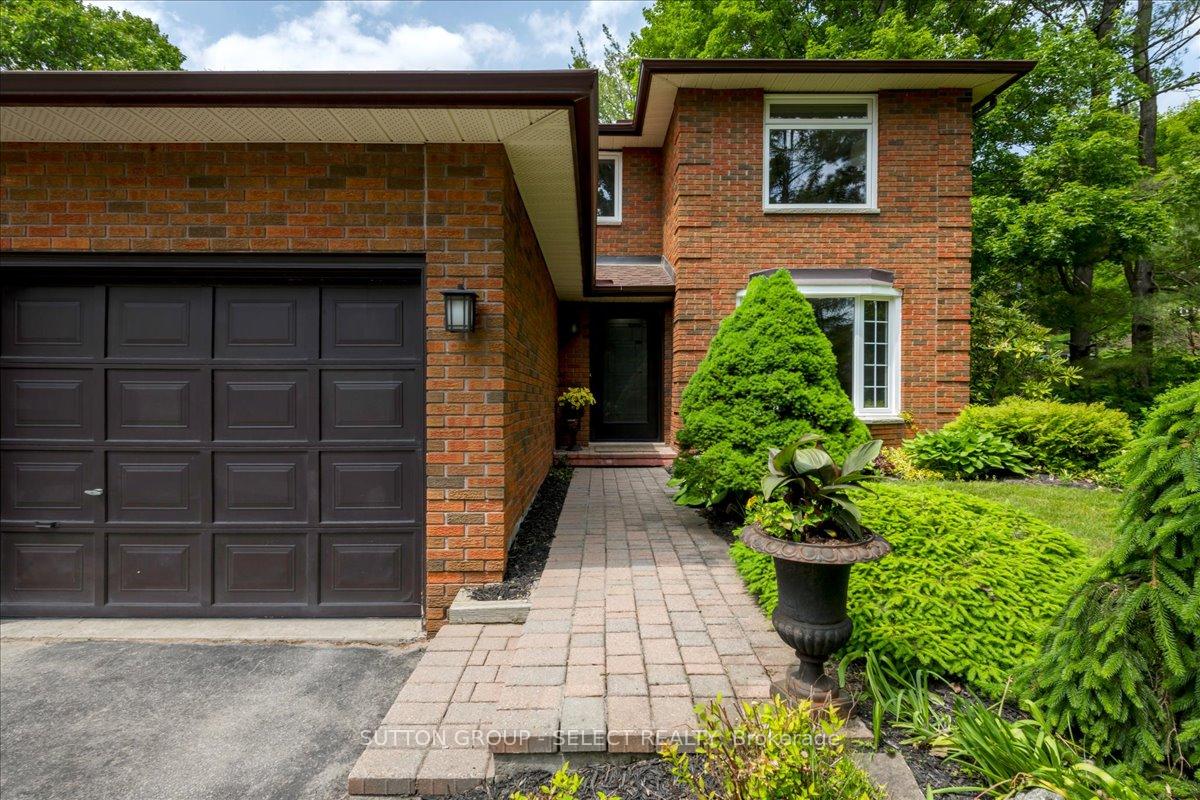 Photo 1 of 24 Pooles Road, Springwater, Midhurst — HOMEH