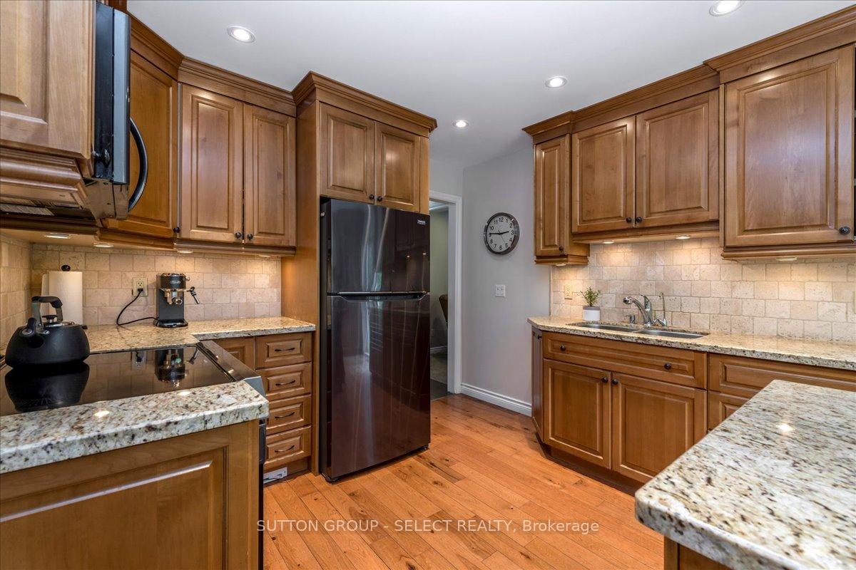 Photo 23 of 24 Pooles Road, Springwater, Midhurst — HOMEH