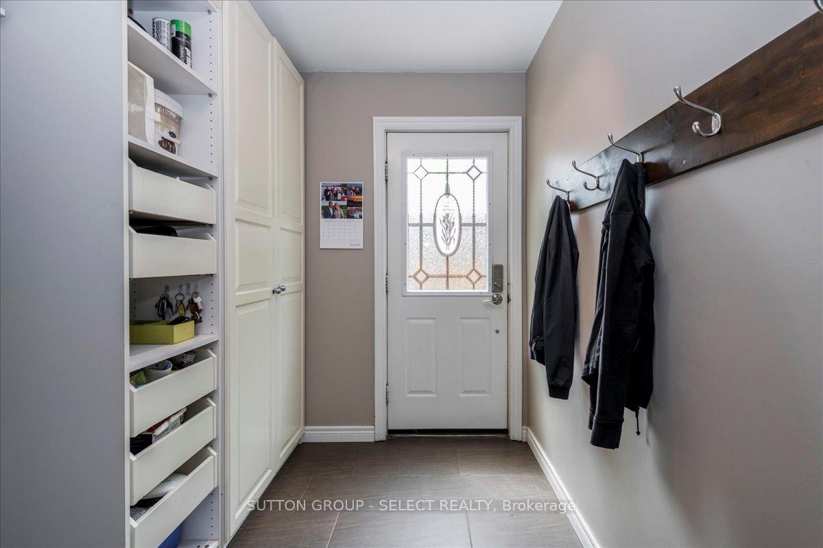 Photo 12 of 24 Pooles Road, Springwater, Midhurst — HOMEH