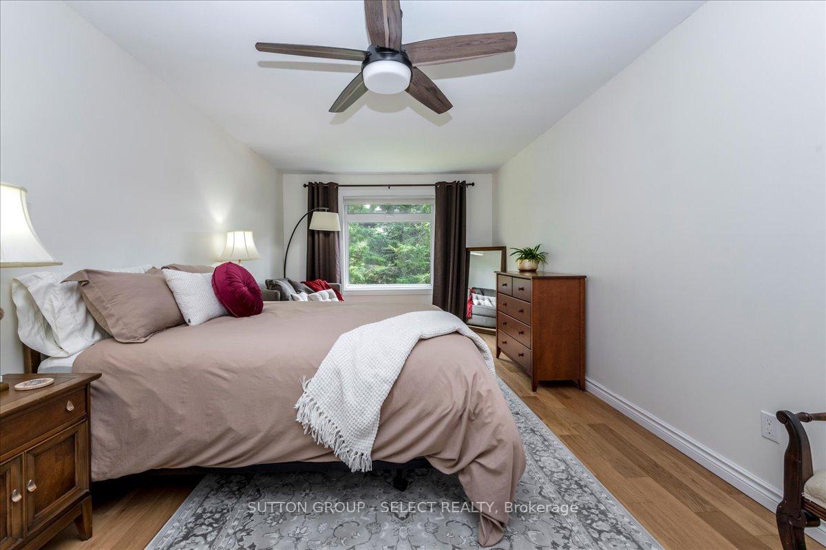 Photo 14 of 24 Pooles Road, Springwater, Midhurst — HOMEH