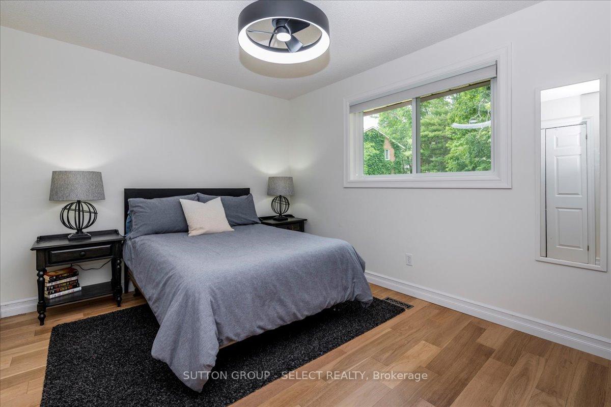 Photo 18 of 24 Pooles Road, Springwater, Midhurst — HOMEH