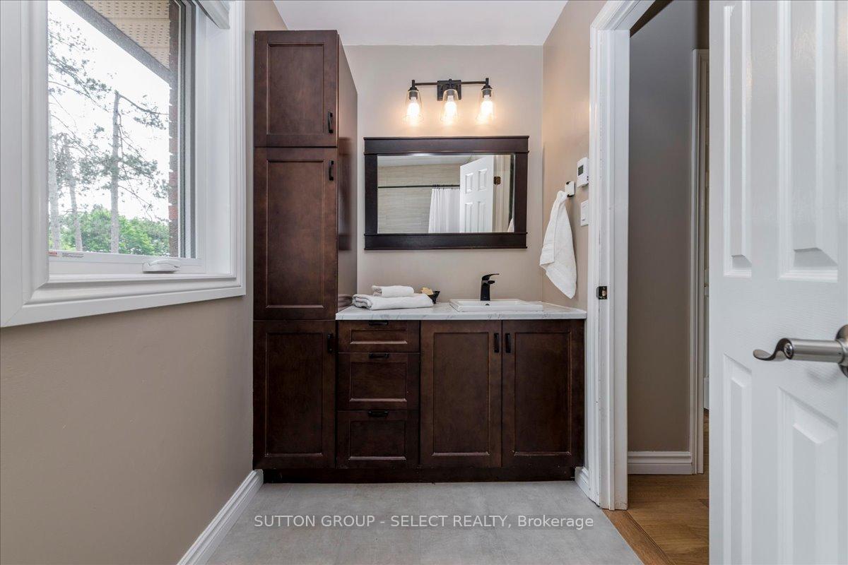 Photo 27 of 24 Pooles Road, Springwater, Midhurst — HOMEH