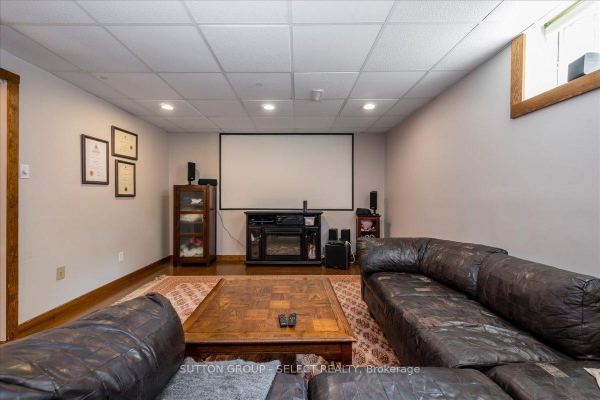Photo 26 of 24 Pooles Road, Springwater, Midhurst — HOMEH