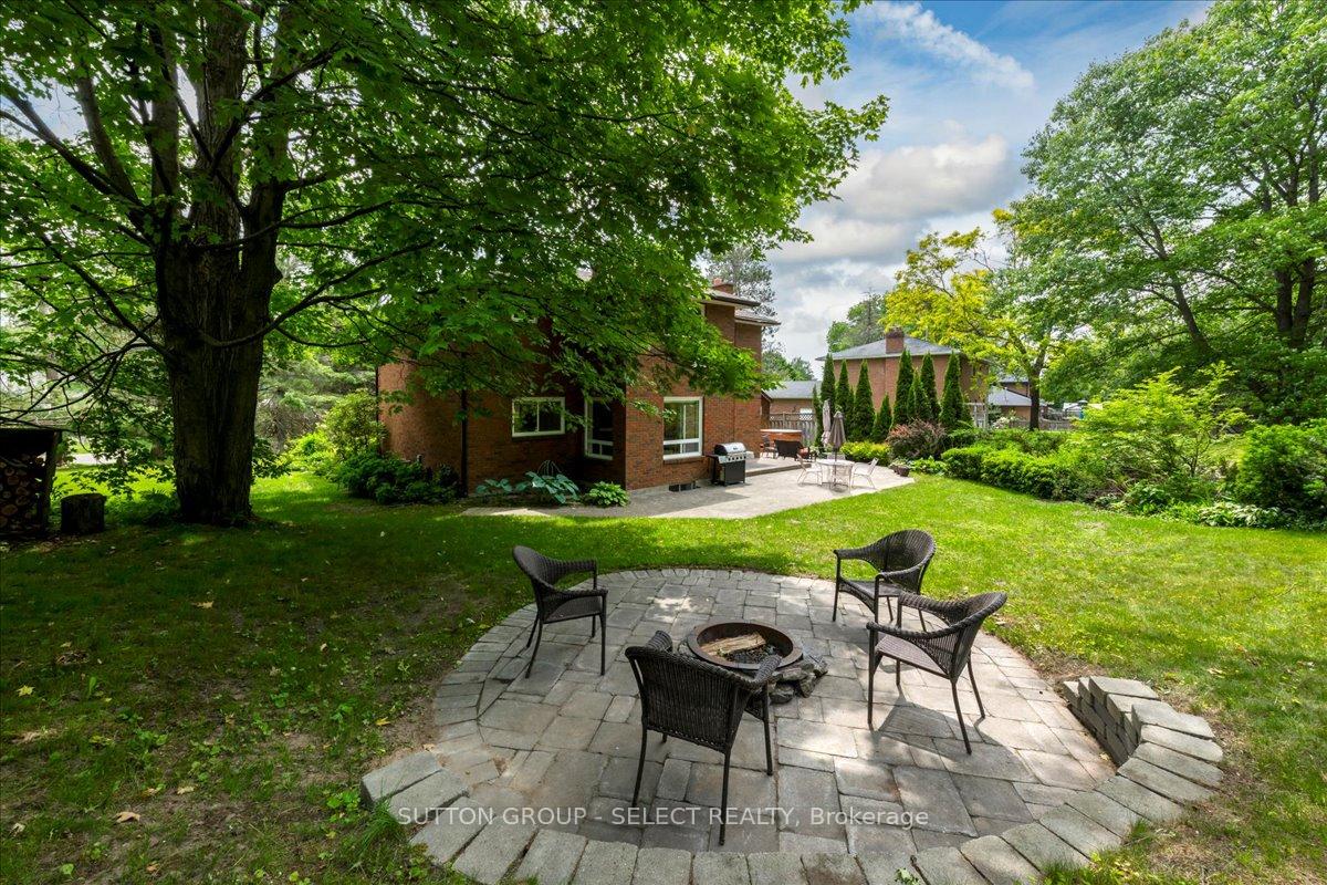 Photo 35 of 24 Pooles Road, Springwater, Midhurst — HOMEH