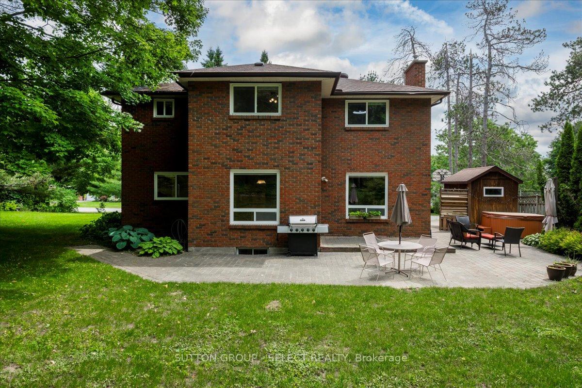 Photo 34 of 24 Pooles Road, Springwater, Midhurst — HOMEH