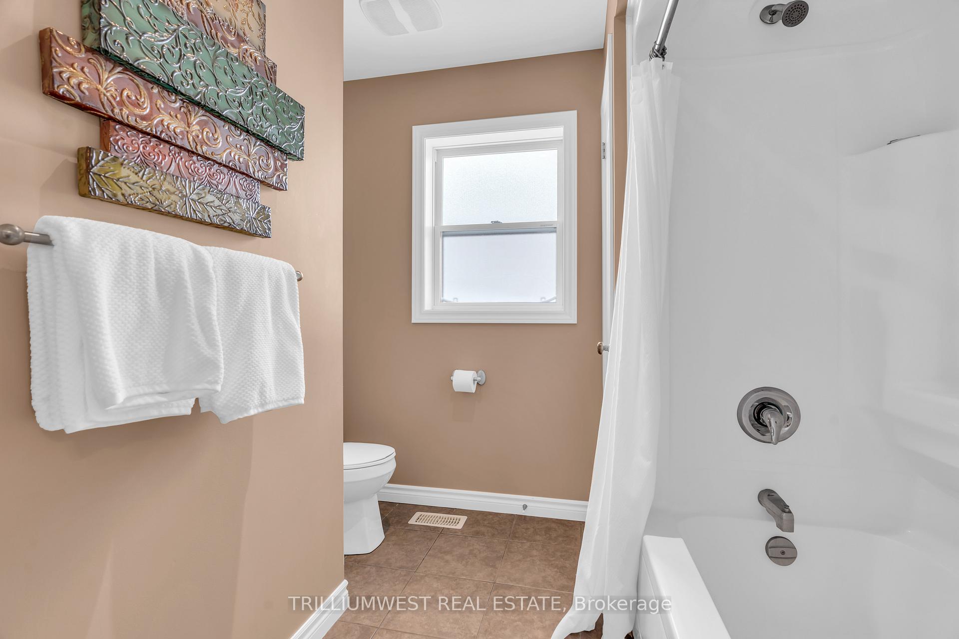 Photo 26 of 245 David Elsey Street, Kitchener — HOMEH