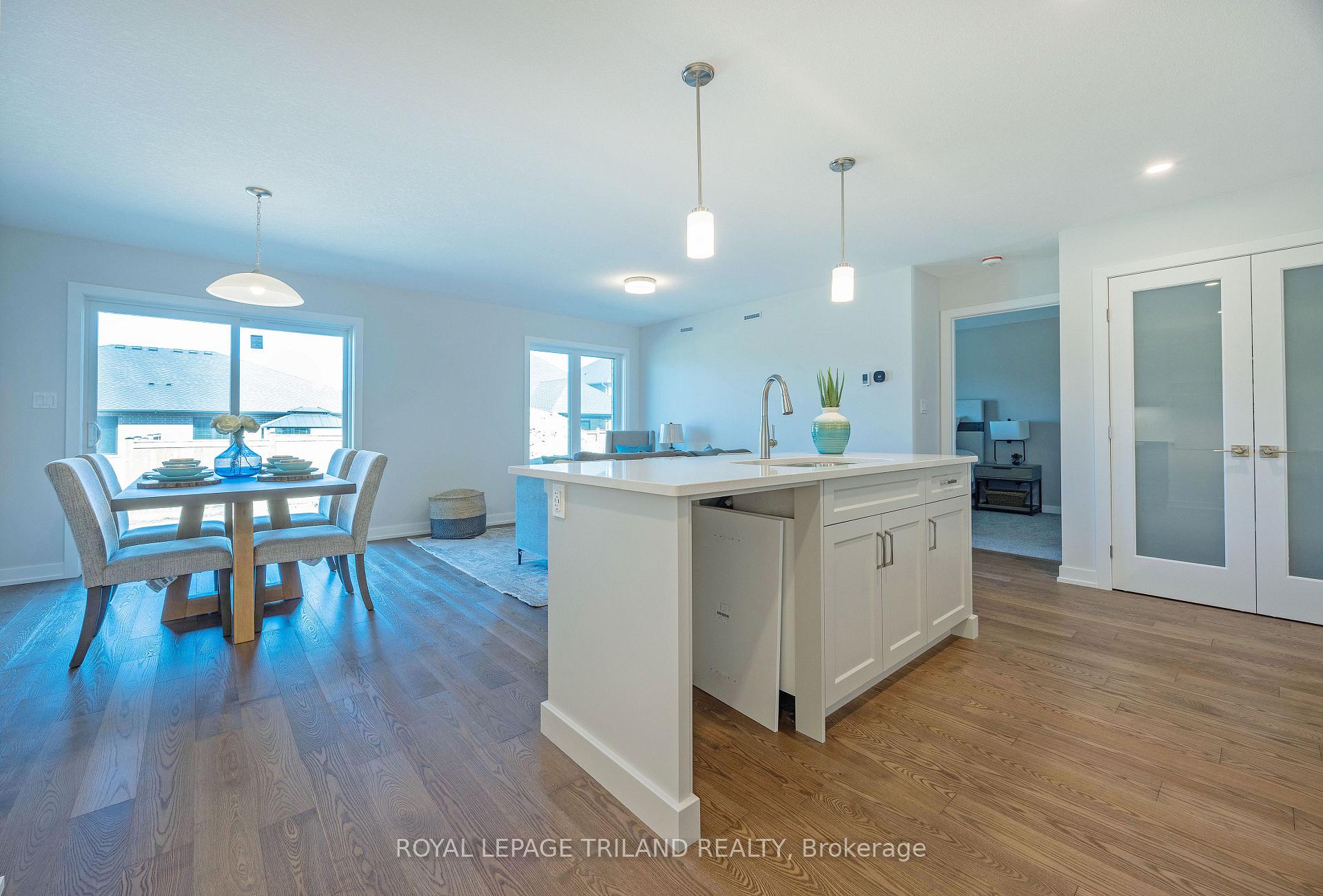 Photo 11 of 43 Silverleaf Path, St. Thomas — HOMEH