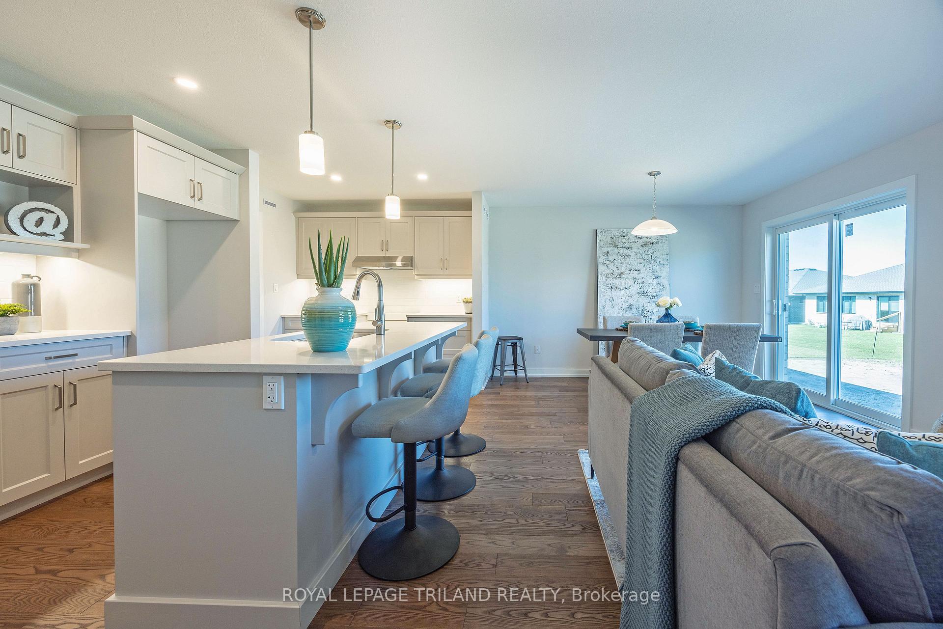 Photo 23 of 43 Silverleaf Path, St. Thomas — HOMEH
