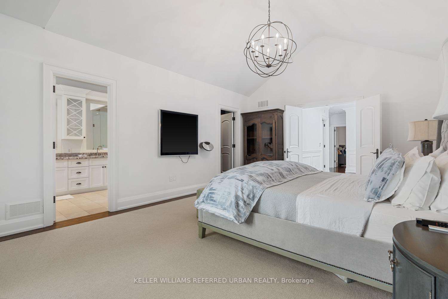 Photo 13 of 92 Felbrigg Avenue, Toronto, Bedford Park-Nortown — HOMEH
