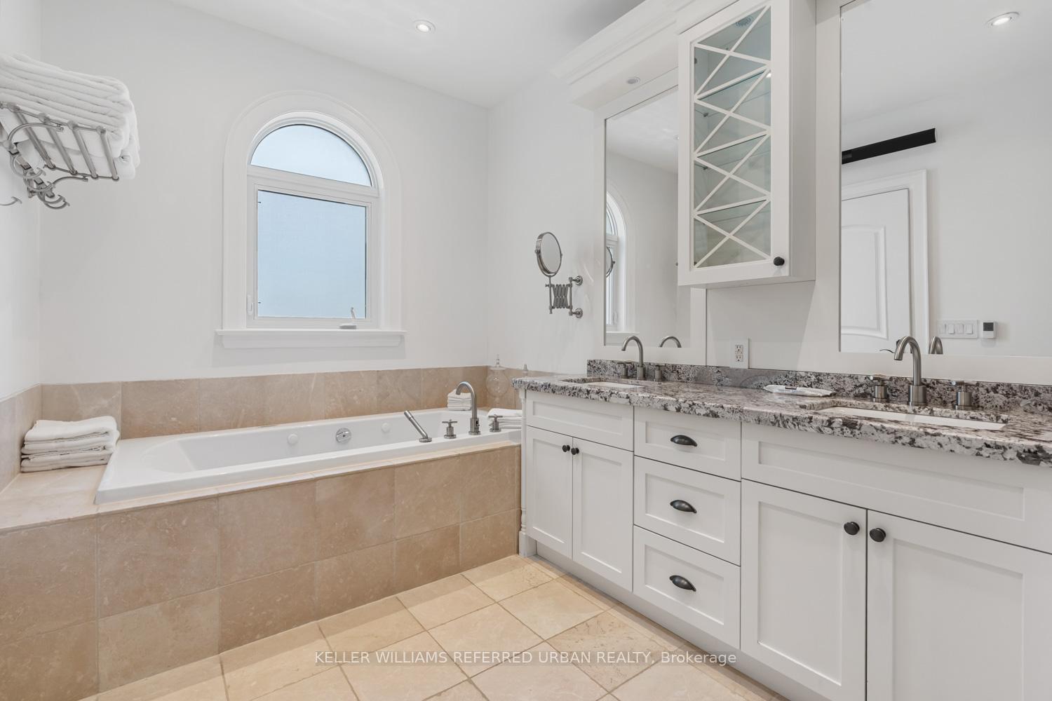 Photo 37 of 92 Felbrigg Avenue, Toronto, Bedford Park-Nortown — HOMEH