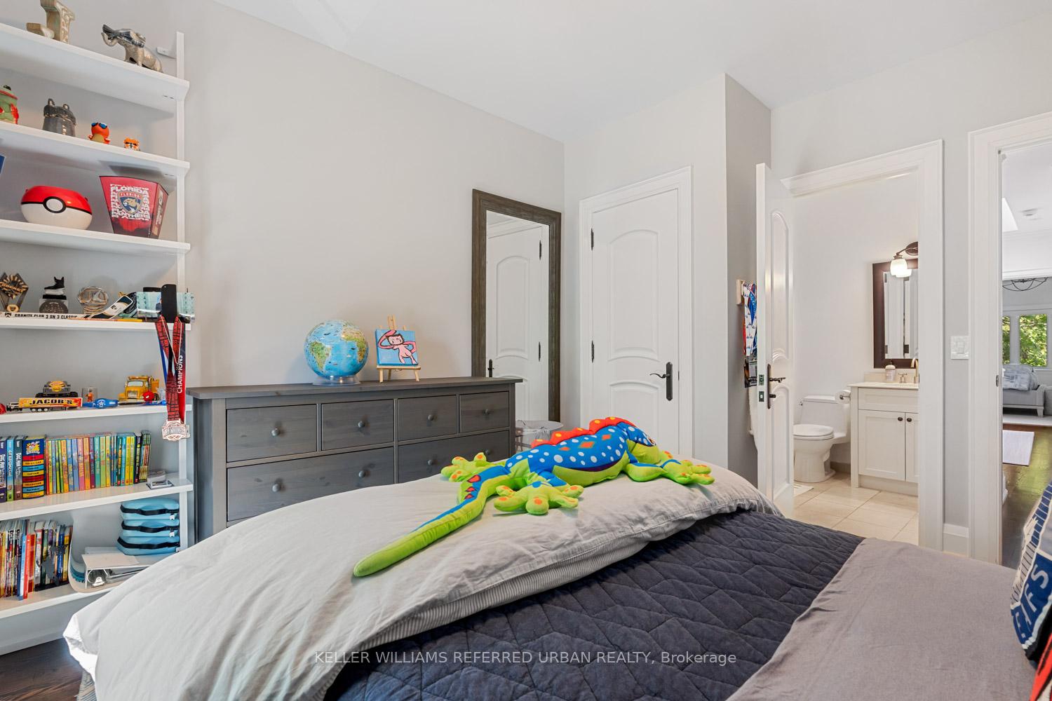 Photo 25 of 92 Felbrigg Avenue, Toronto, Bedford Park-Nortown — HOMEH