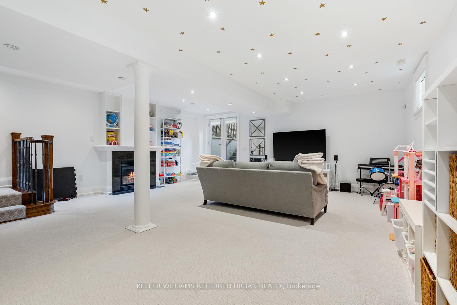 Photo 32 of 92 Felbrigg Avenue, Toronto, Bedford Park-Nortown — HOMEH