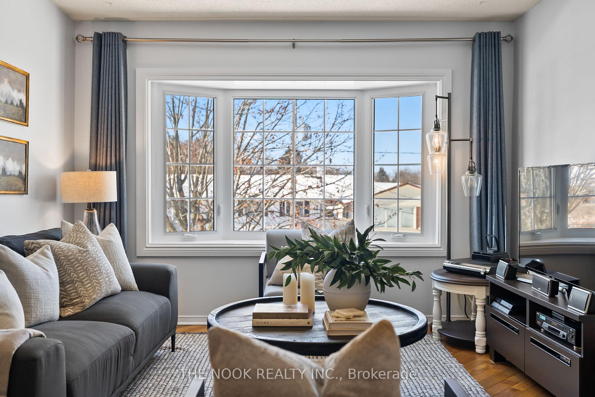 Photo 10 of 509 Stewart Street, Whitby, Blue Grass Meadows — HOMEH