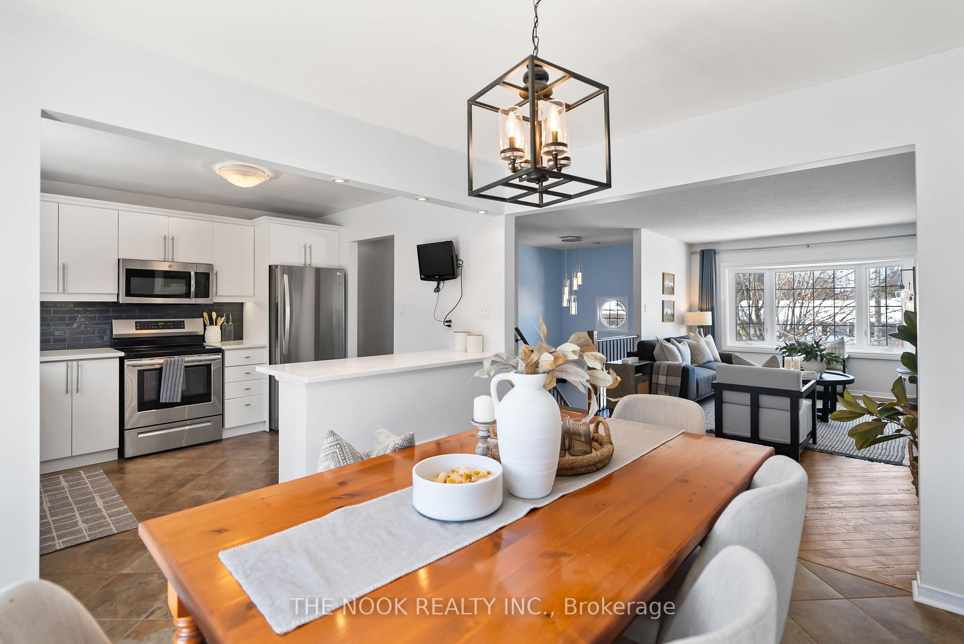 Photo 12 of 509 Stewart Street, Whitby, Blue Grass Meadows — HOMEH