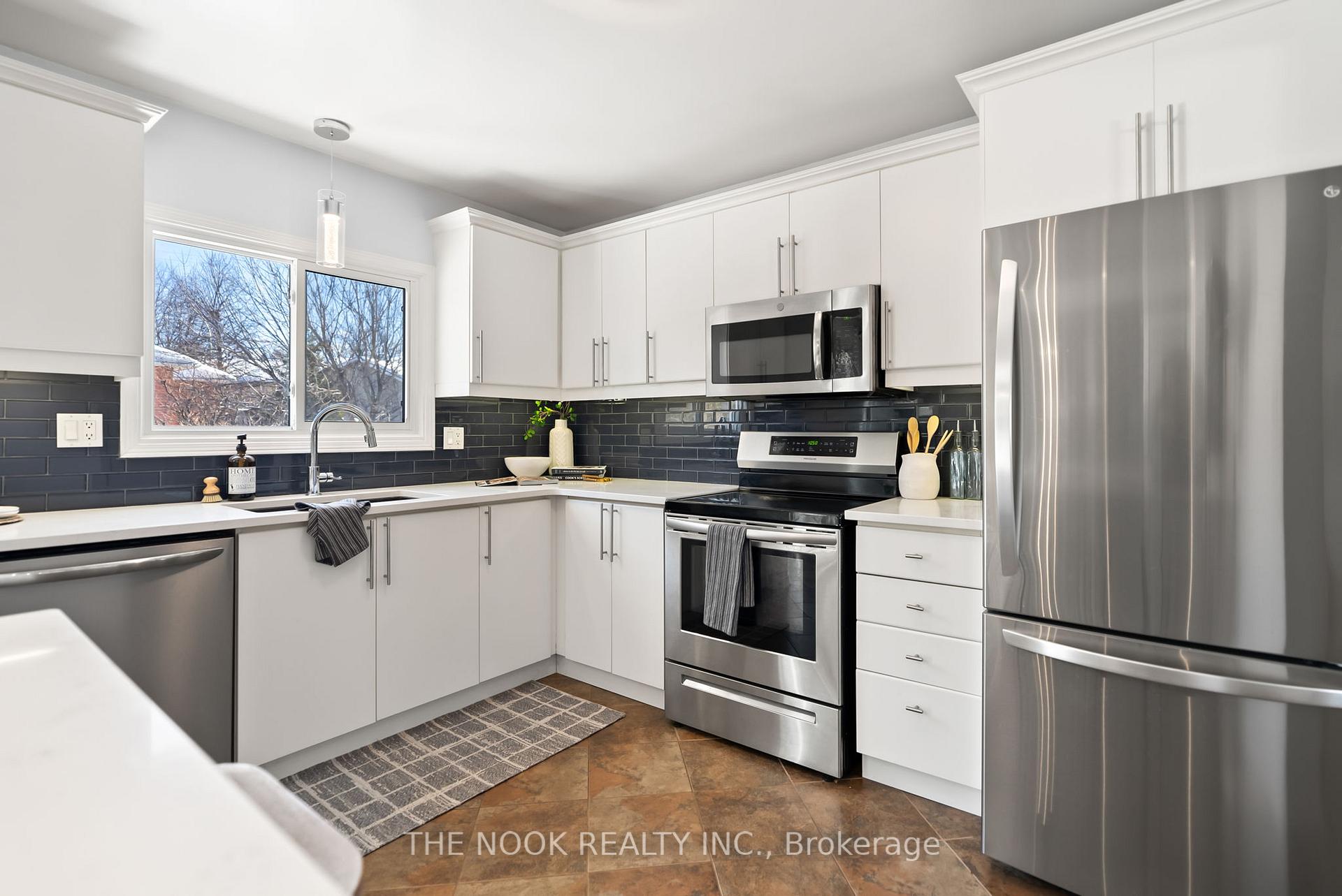 Photo 13 of 509 Stewart Street, Whitby, Blue Grass Meadows — HOMEH