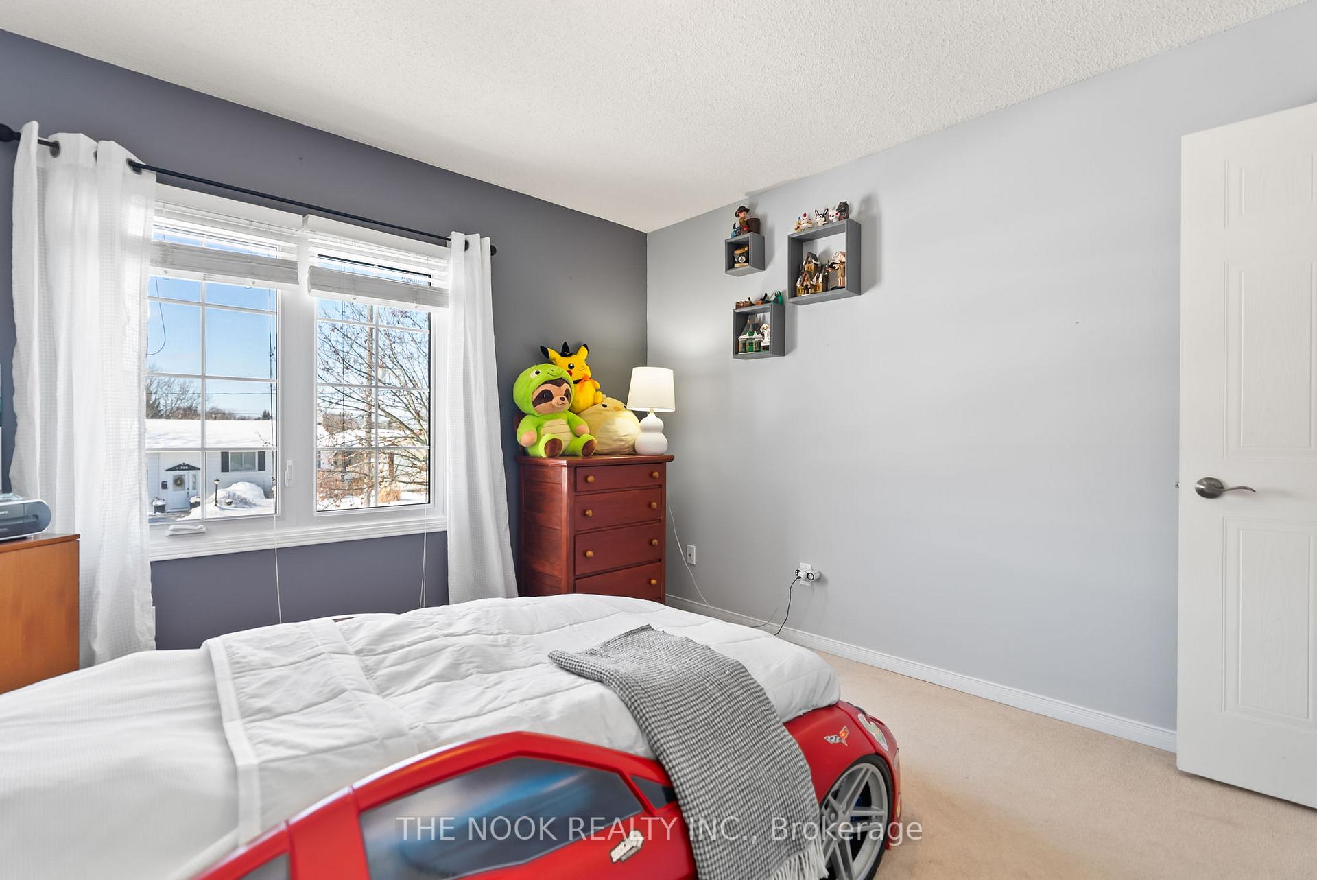 Photo 20 of 509 Stewart Street, Whitby, Blue Grass Meadows — HOMEH