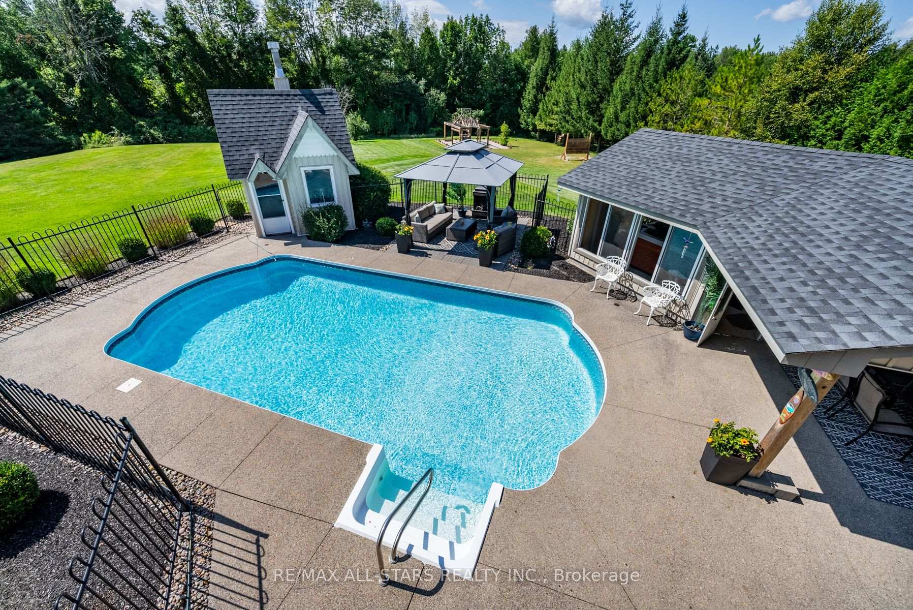 Photo 7 of 21750 Brunon Avenue, Scugog, Port Perry — HOMEH