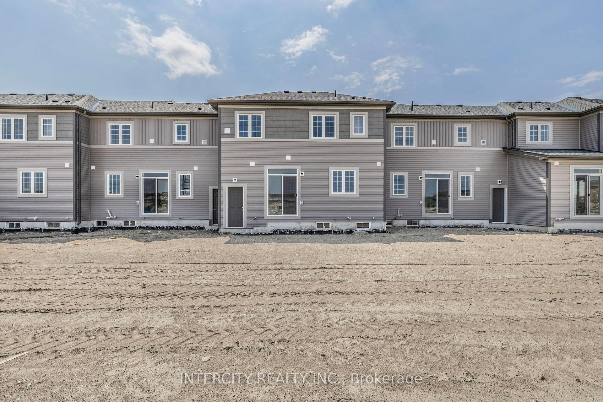 Photo 19 of 7 Avalon Drive, Wasaga Beach — HOMEH