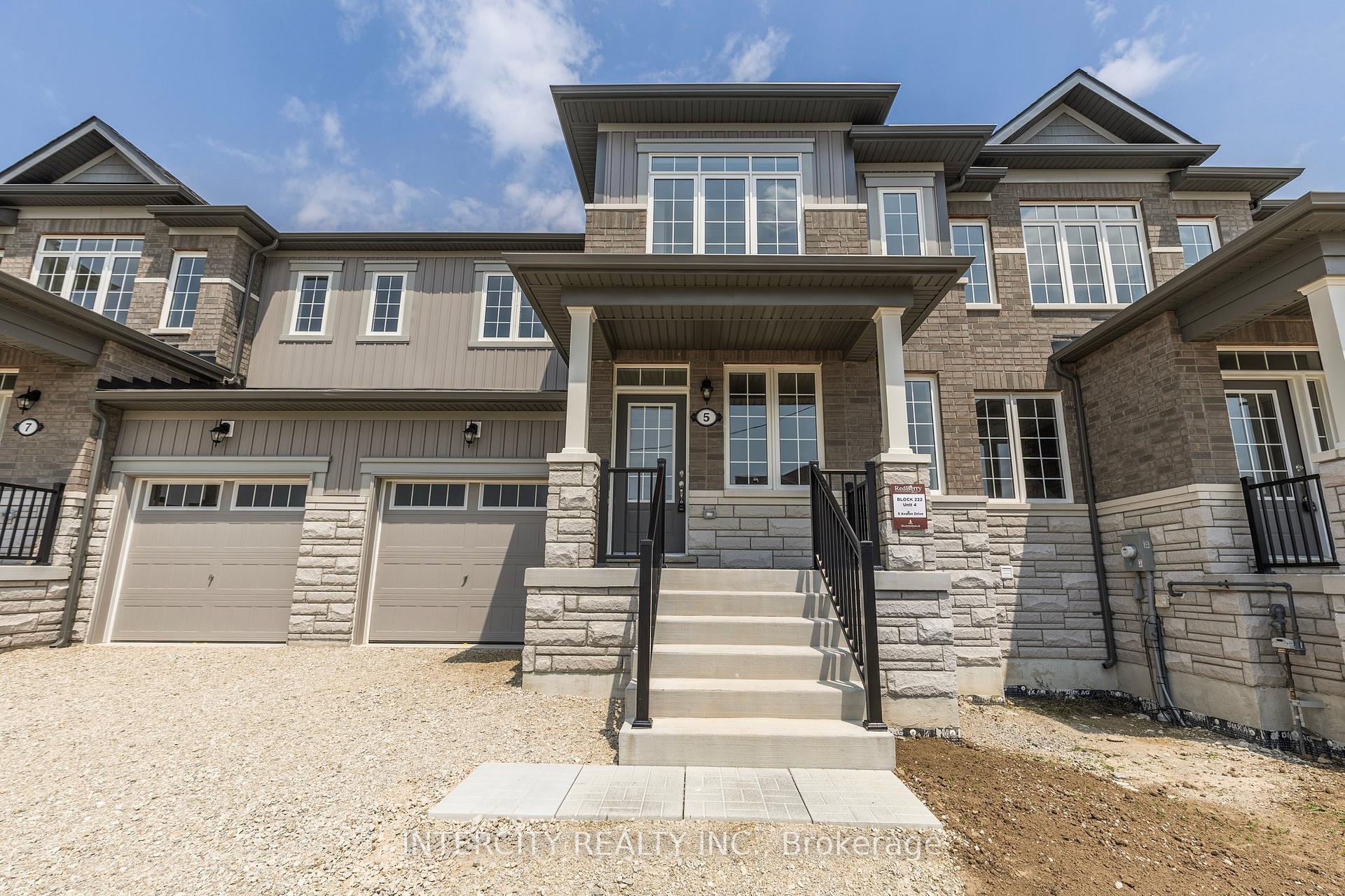 Photo 6 of 5 Avalon Drive, Wasaga Beach — HOMEH