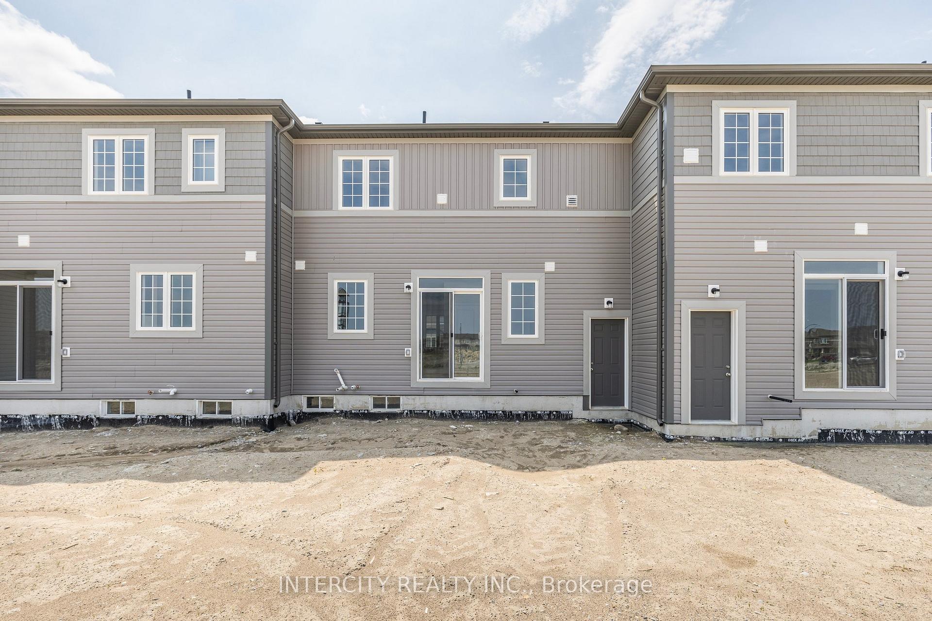 Photo 17 of 5 Avalon Drive, Wasaga Beach — HOMEH