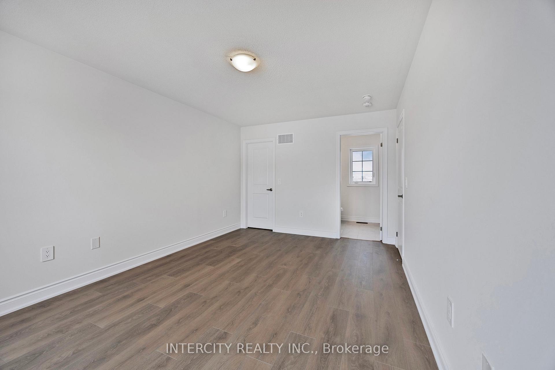 Photo 24 of 5 Avalon Drive, Wasaga Beach — HOMEH