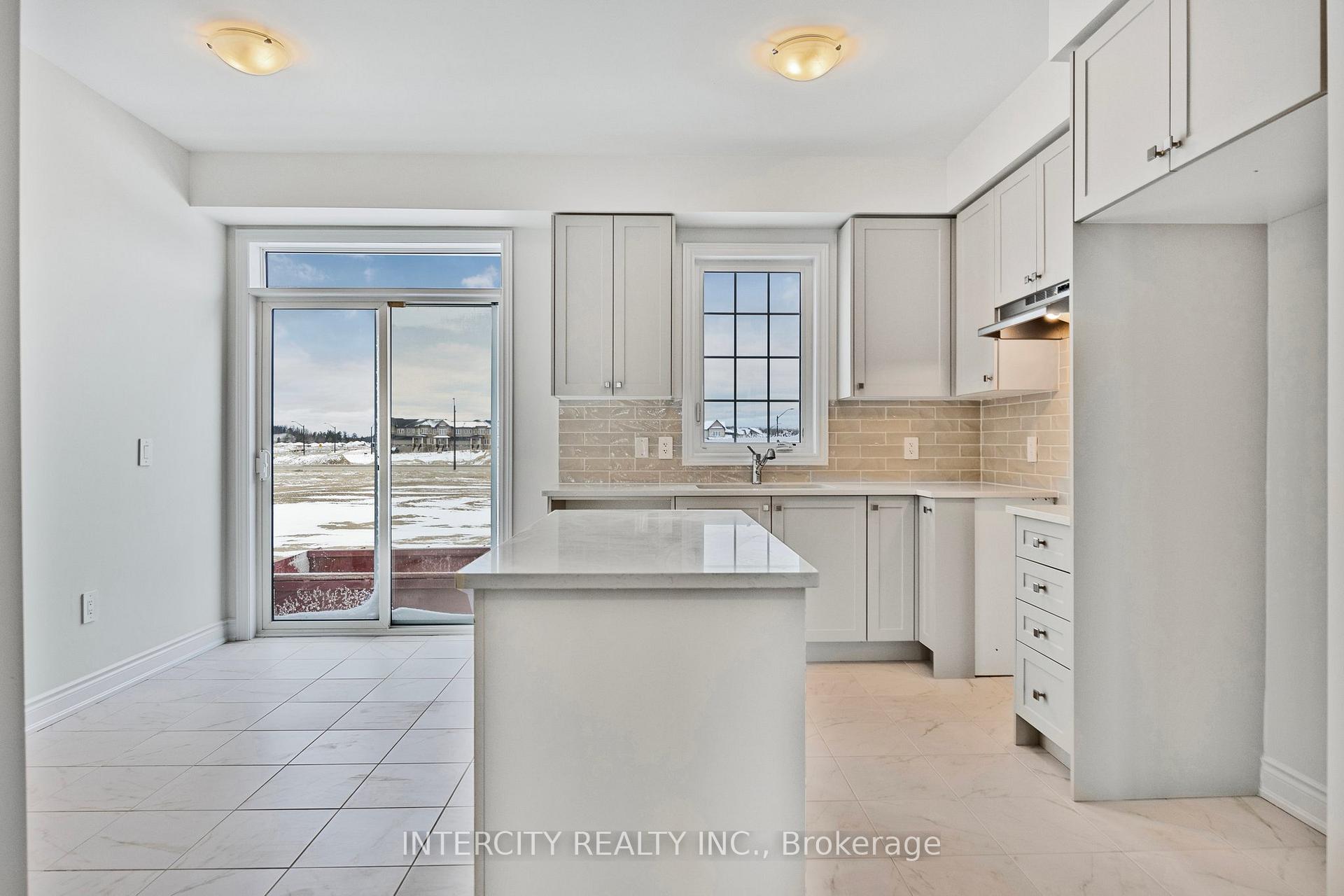 Photo 37 of 5 Avalon Drive, Wasaga Beach — HOMEH