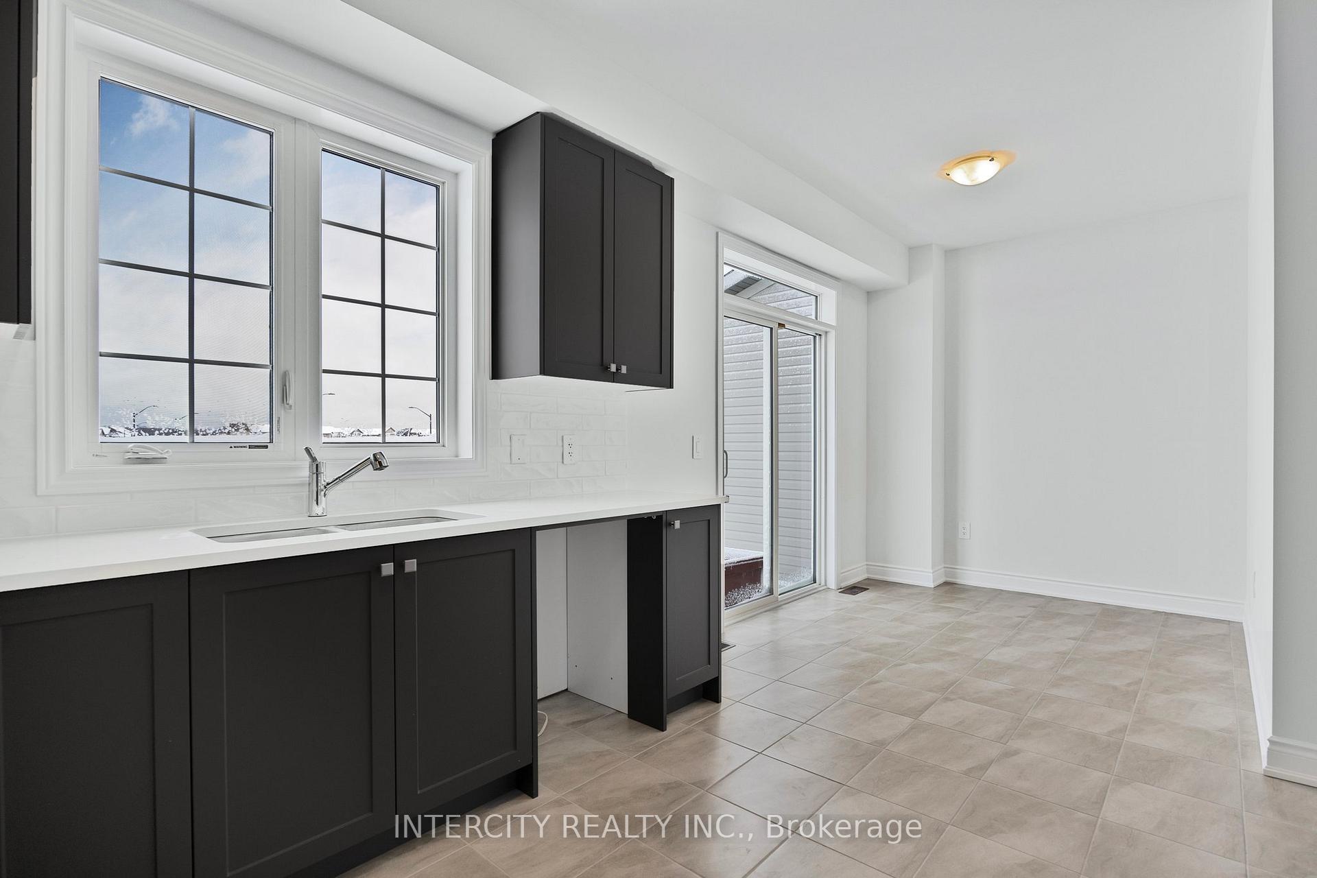 Photo 16 of 3 Avalon Drive, Wasaga Beach — HOMEH