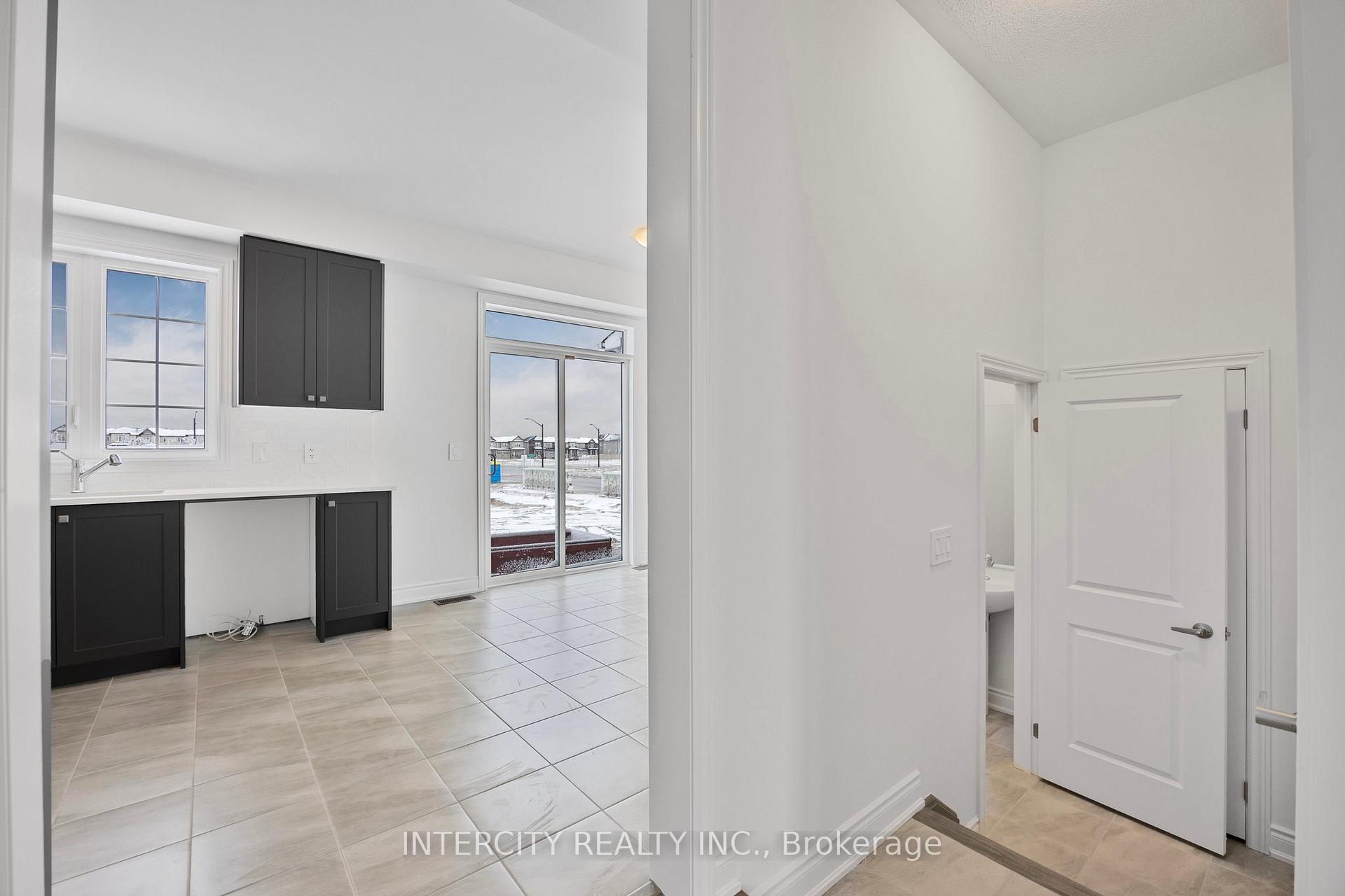 Photo 15 of 3 Avalon Drive, Wasaga Beach — HOMEH