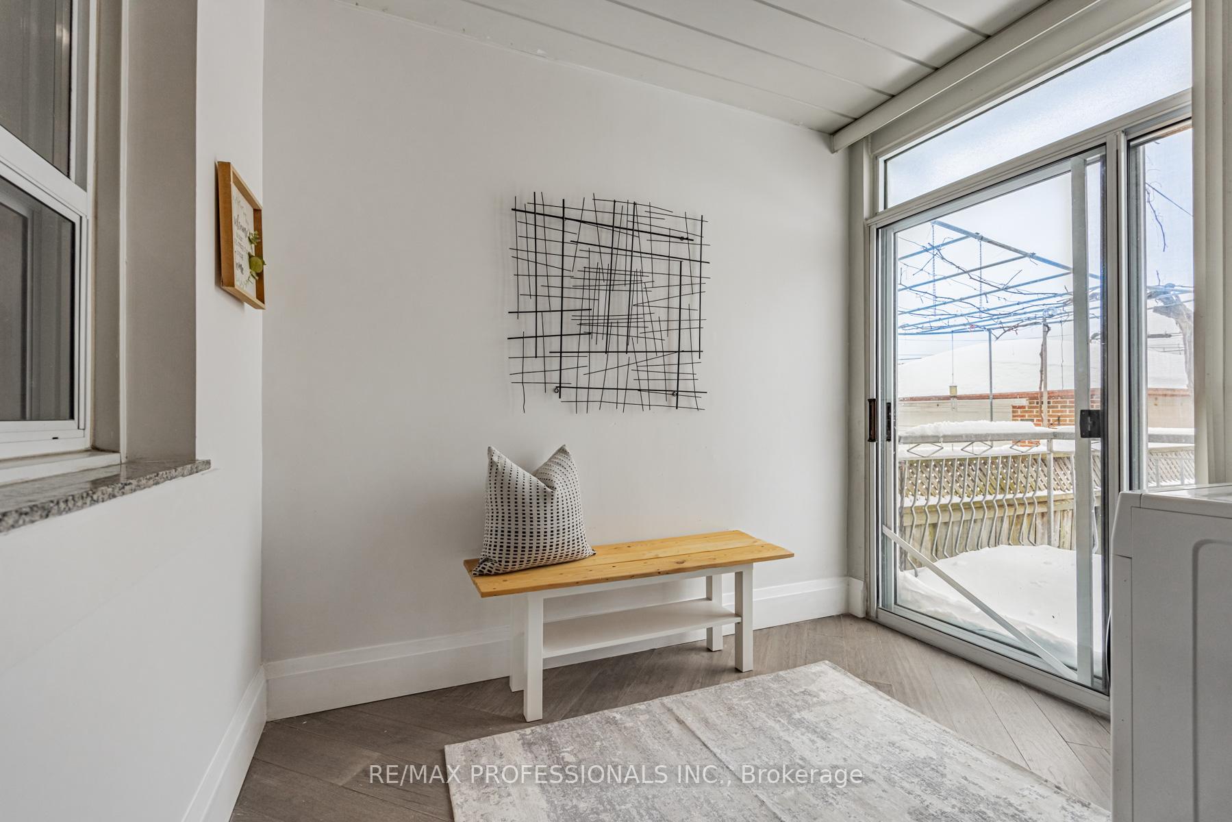 Photo 27 of 118 Holland Park Avenue, Toronto, Oakwood Village — HOMEH