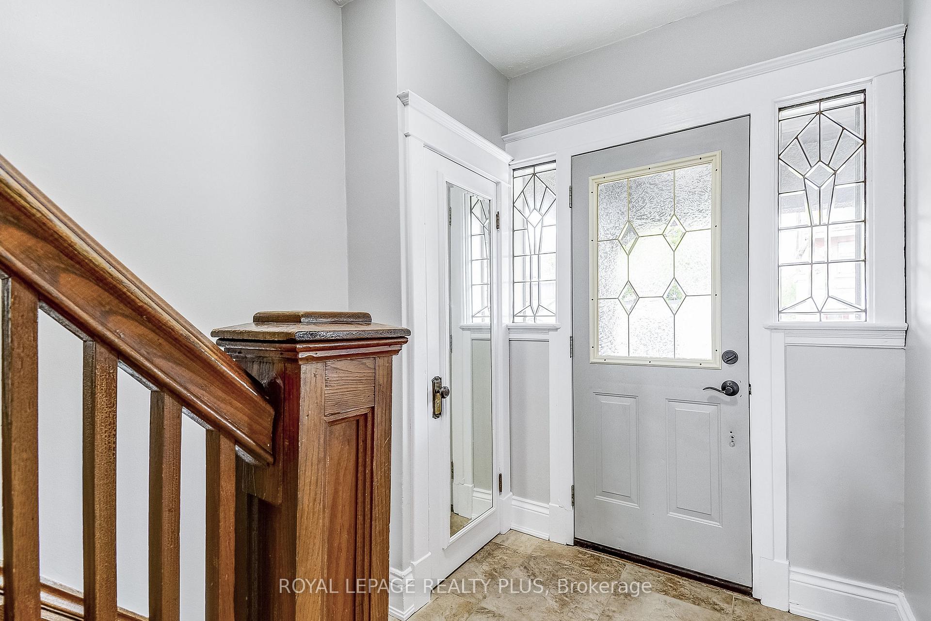 Photo 11 of 108 Stinson Street, Hamilton, Stinson — HOMEH
