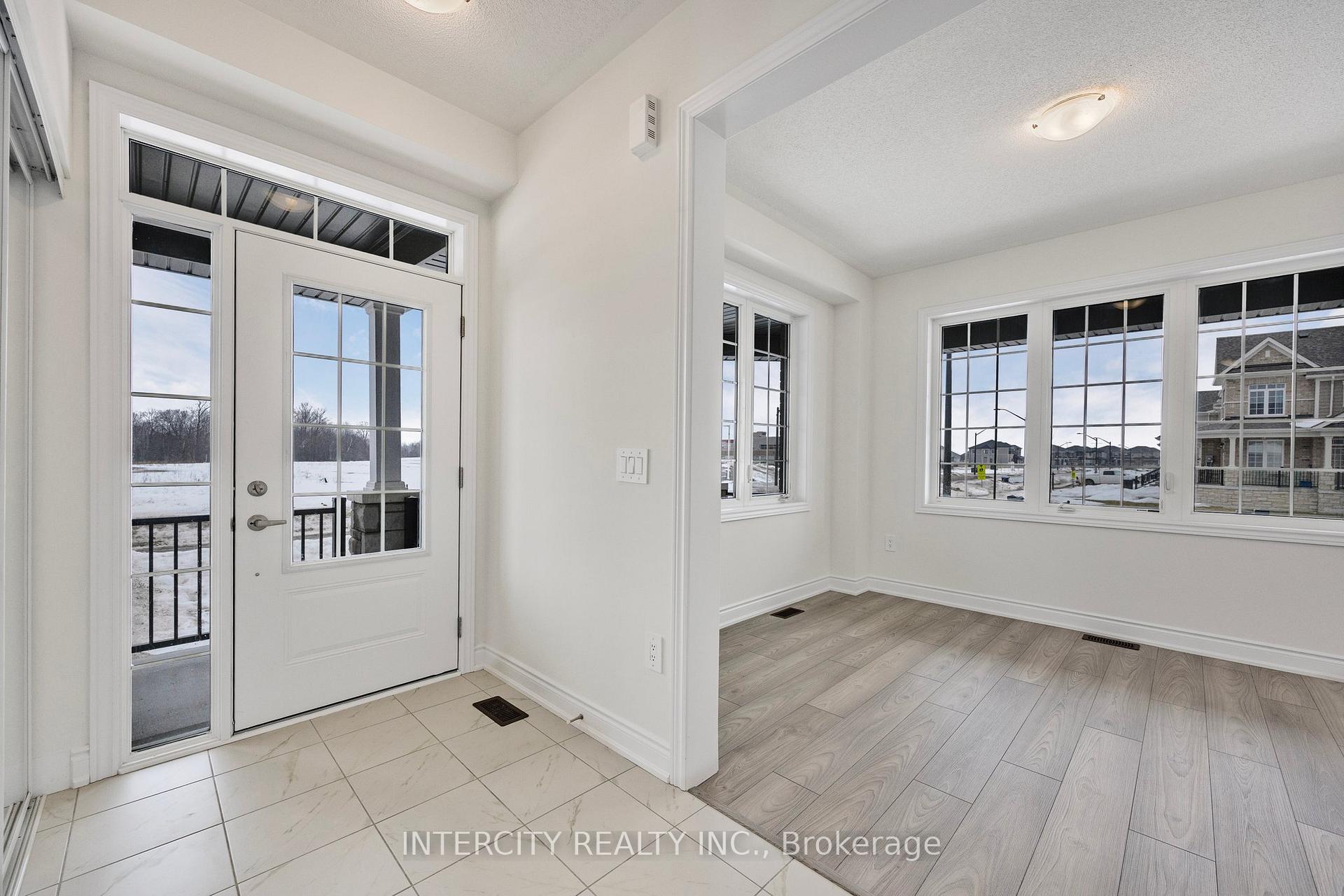 Photo 12 of 1 Avalon Drive, Wasaga Beach — HOMEH