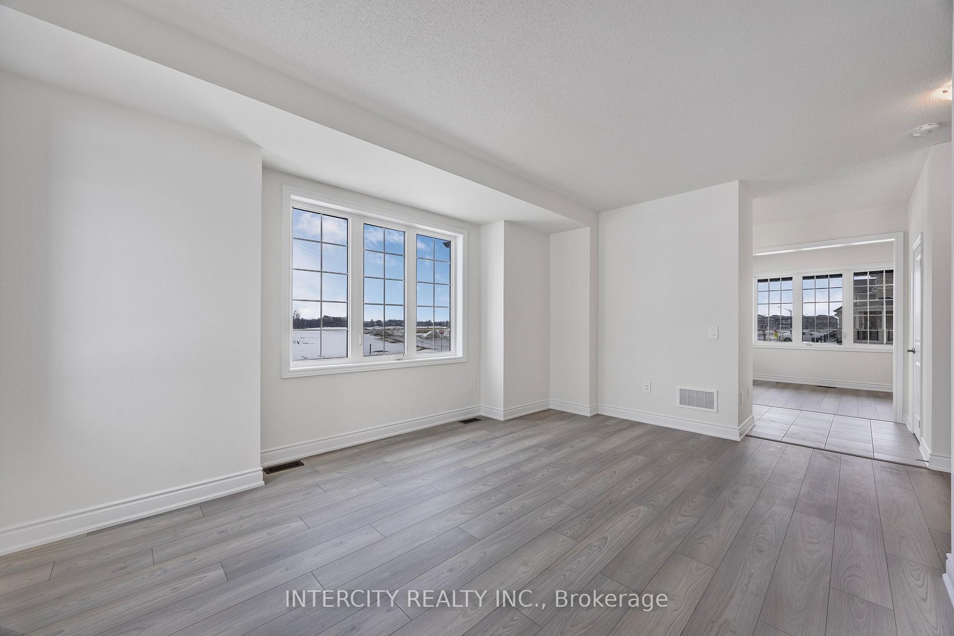 Photo 23 of 1 Avalon Drive, Wasaga Beach — HOMEH