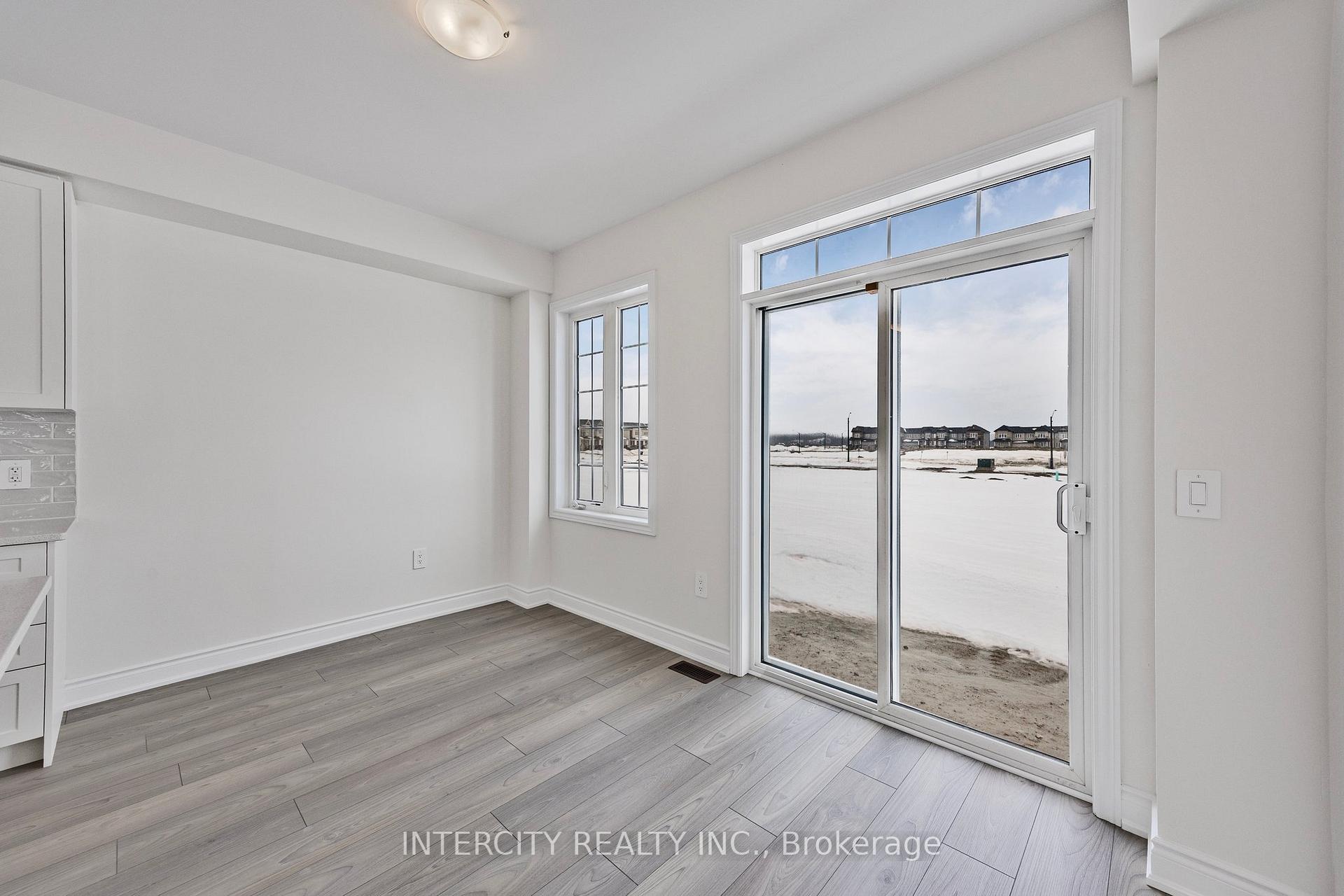 Photo 27 of 1 Avalon Drive, Wasaga Beach — HOMEH