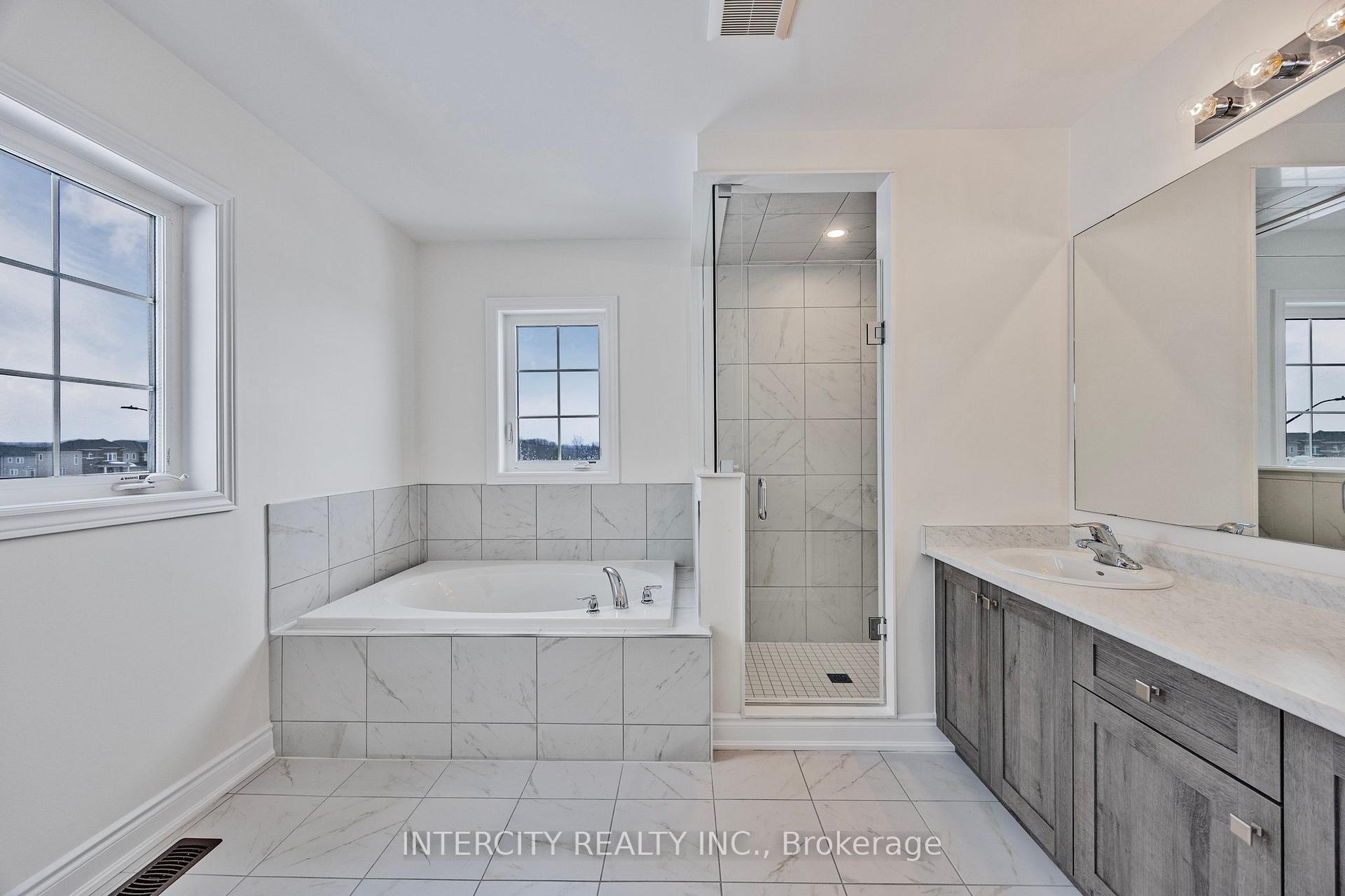 Photo 36 of 1 Avalon Drive, Wasaga Beach — HOMEH