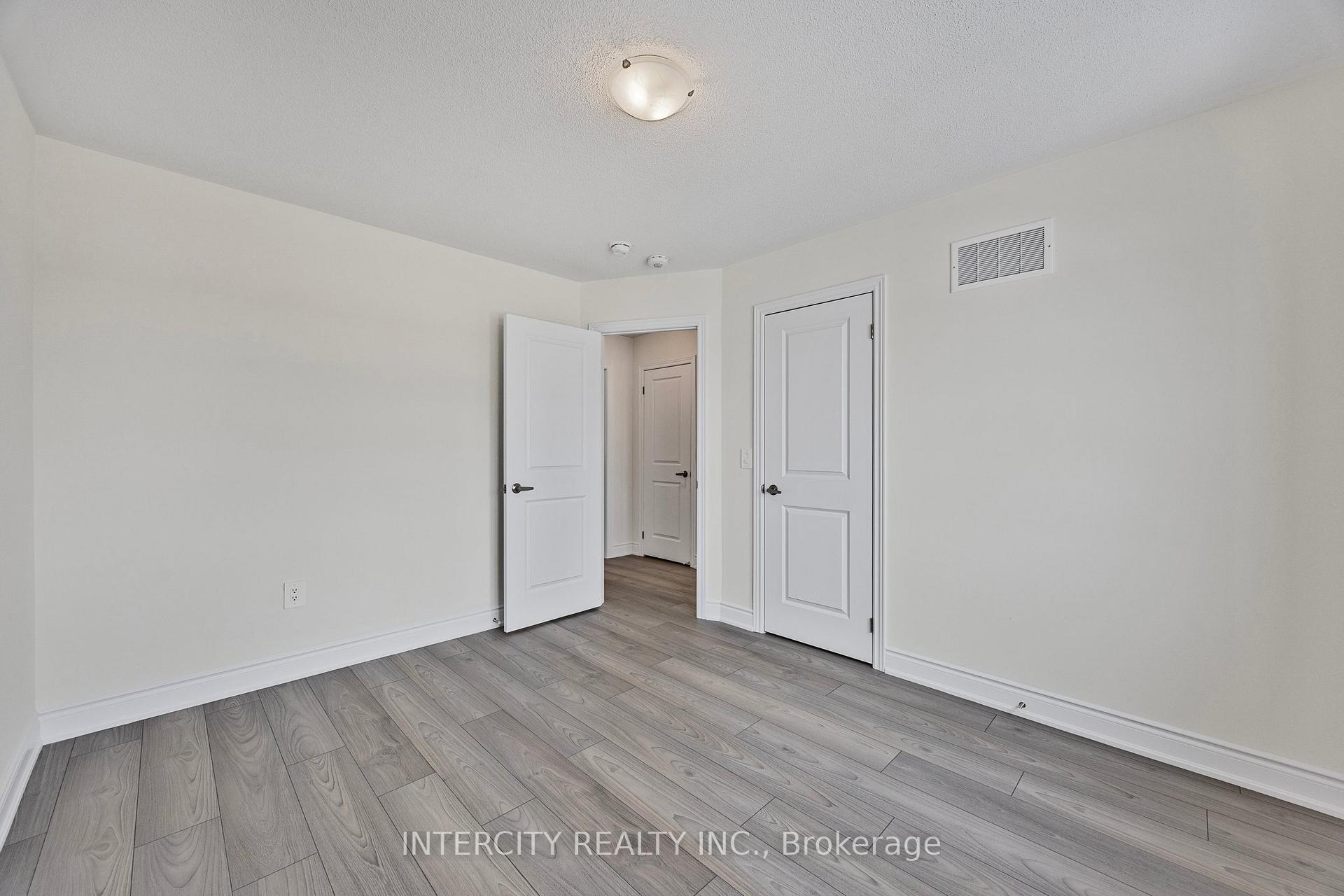 Photo 33 of 1 Avalon Drive, Wasaga Beach — HOMEH