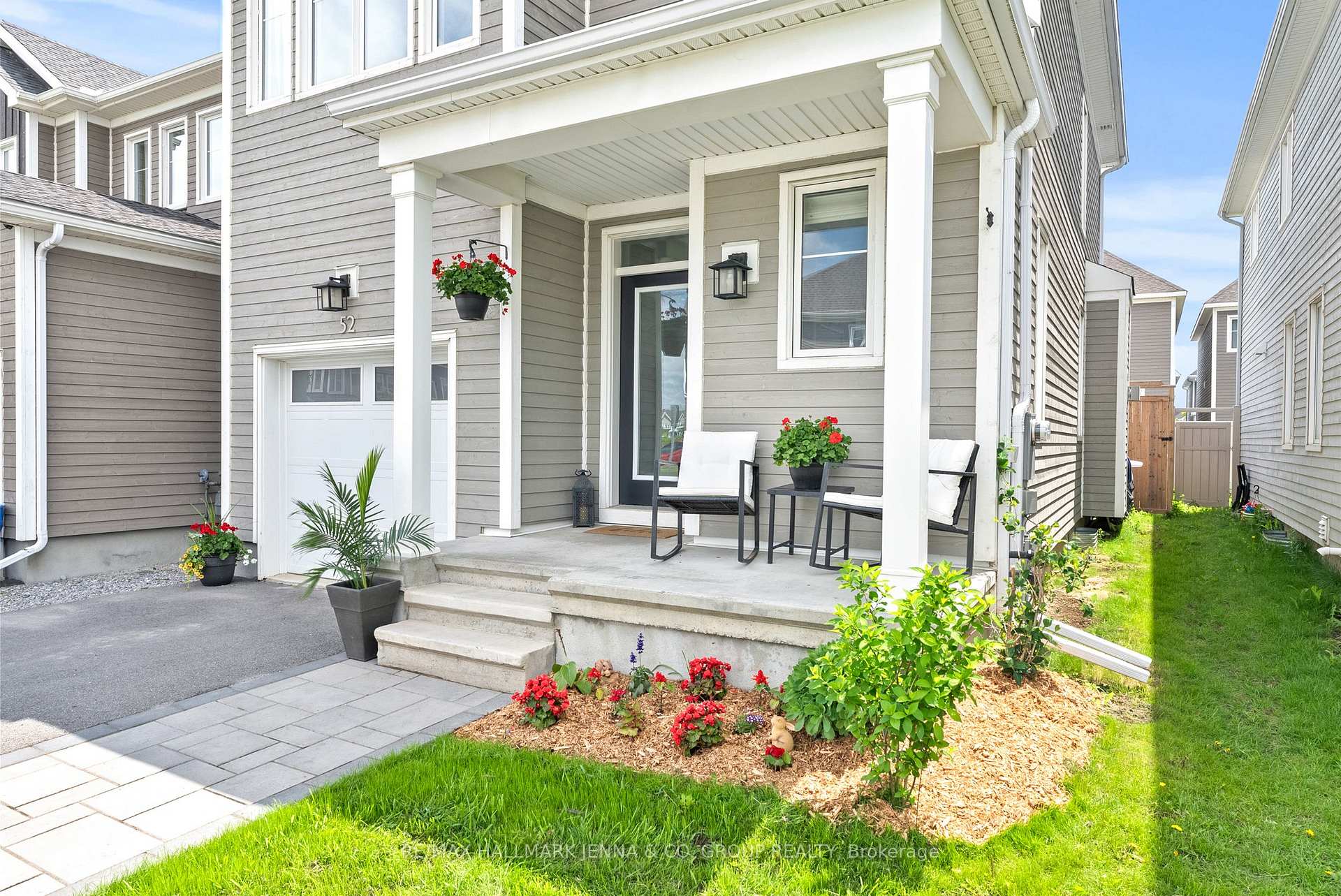 Photo 5 of 52 Hackamore Crescent, Ottawa, Goulbourn Twp From Franktown Rd/South To Rideau — HOMEH
