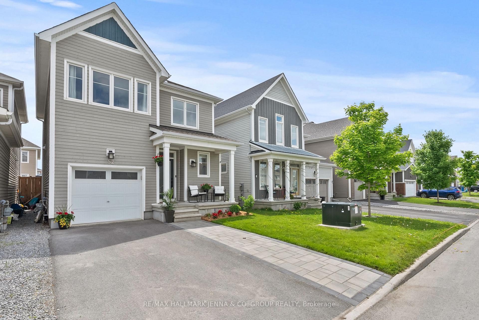 Photo 28 of 52 Hackamore Crescent, Ottawa, Goulbourn Twp From Franktown Rd/South To Rideau — HOMEH