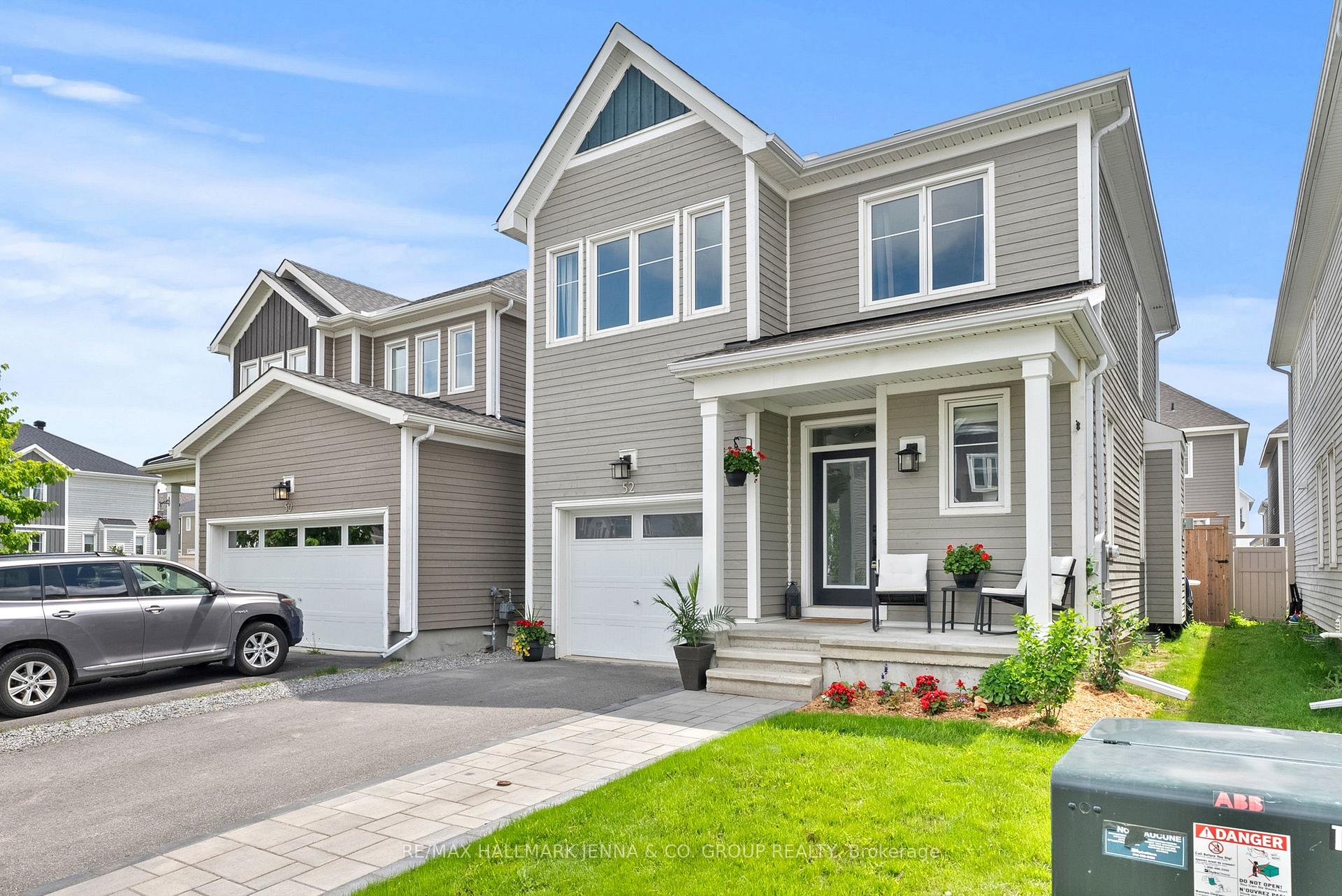 Photo 29 of 52 Hackamore Crescent, Ottawa, Goulbourn Twp From Franktown Rd/South To Rideau — HOMEH