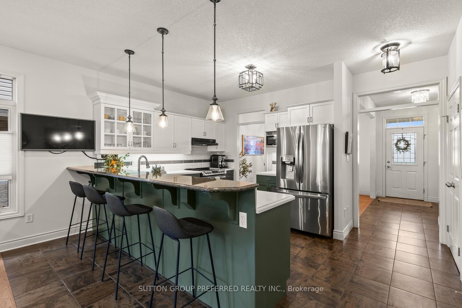 Photo 8 of 4 Pine Valley Drive, St. Thomas — HOMEH