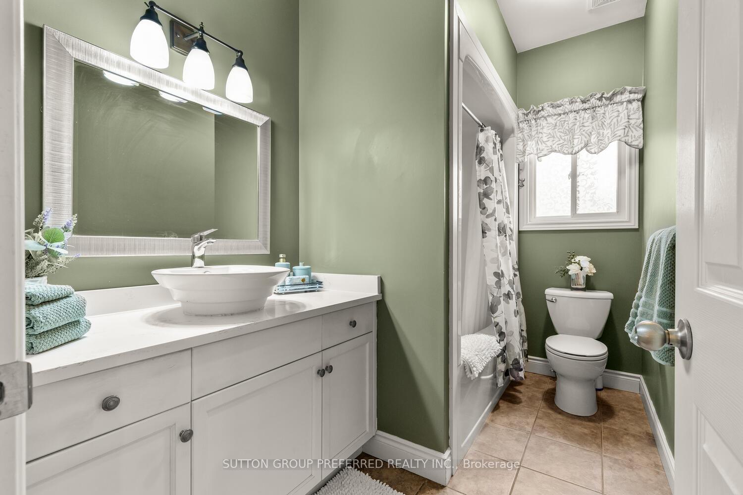 Photo 30 of 4 Pine Valley Drive, St. Thomas — HOMEH