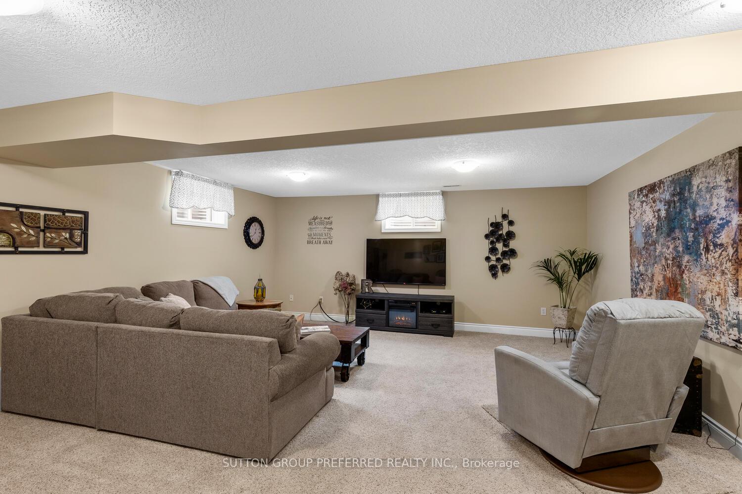 Photo 25 of 4 Pine Valley Drive, St. Thomas — HOMEH