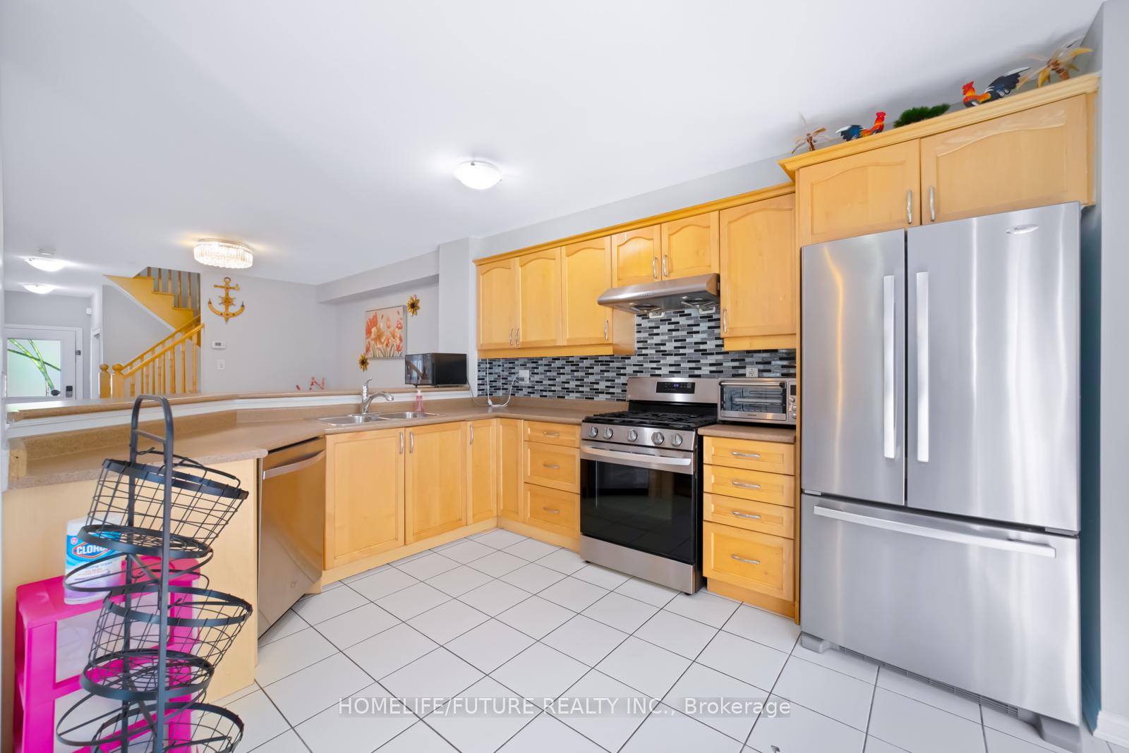 Photo 19 of 1883 Liatris Drive, Pickering, Duffin Heights — HOMEH