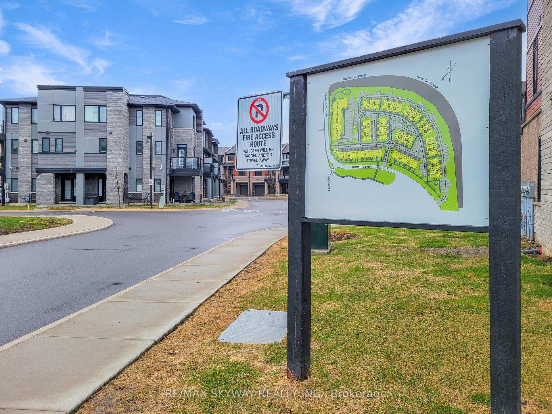 Photo 2 of Unit 80, 590 North Service Road, Hamilton, Lakeshore — HOMEH