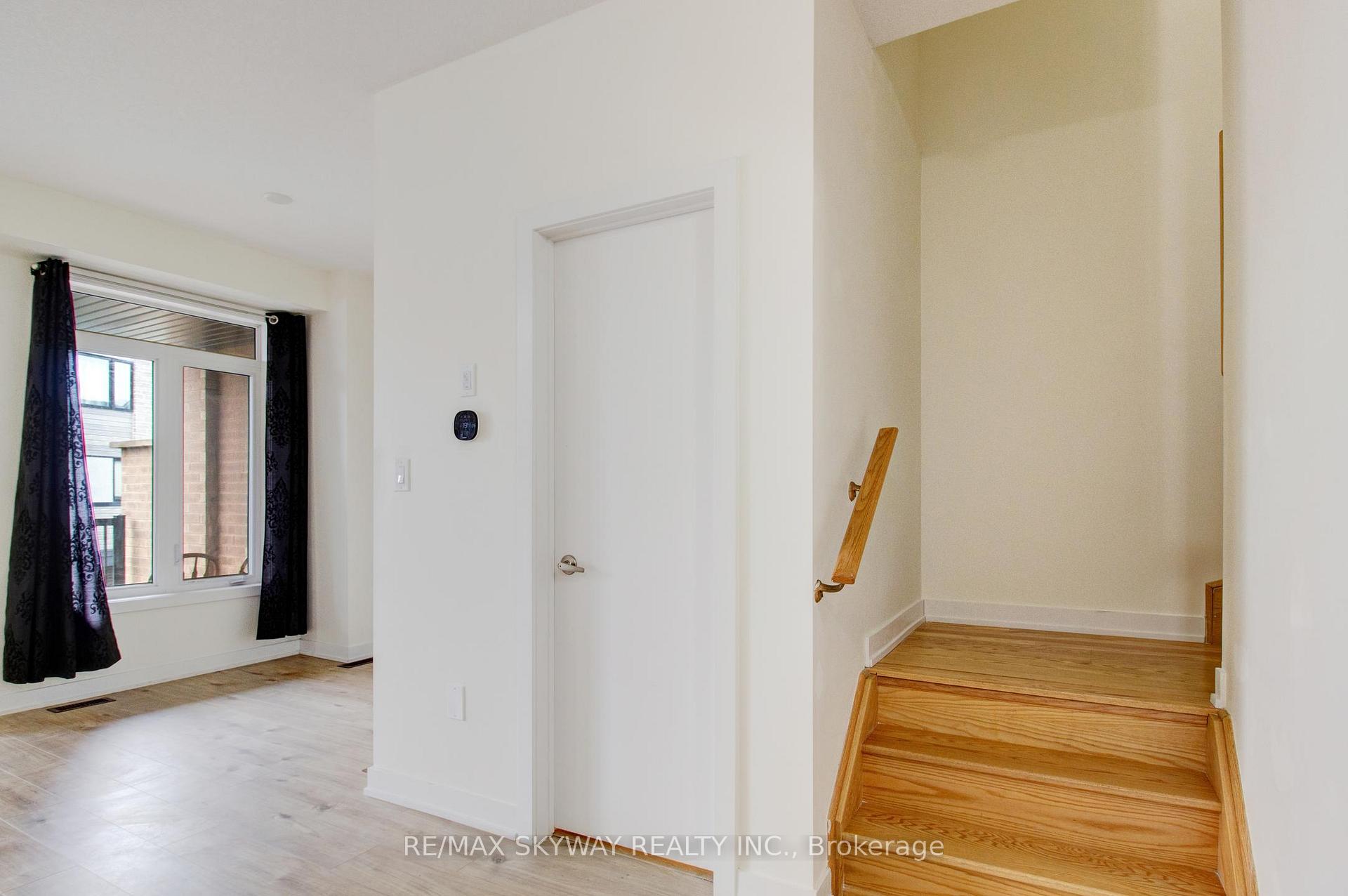 Photo 24 of Unit 80, 590 North Service Road, Hamilton, Lakeshore — HOMEH