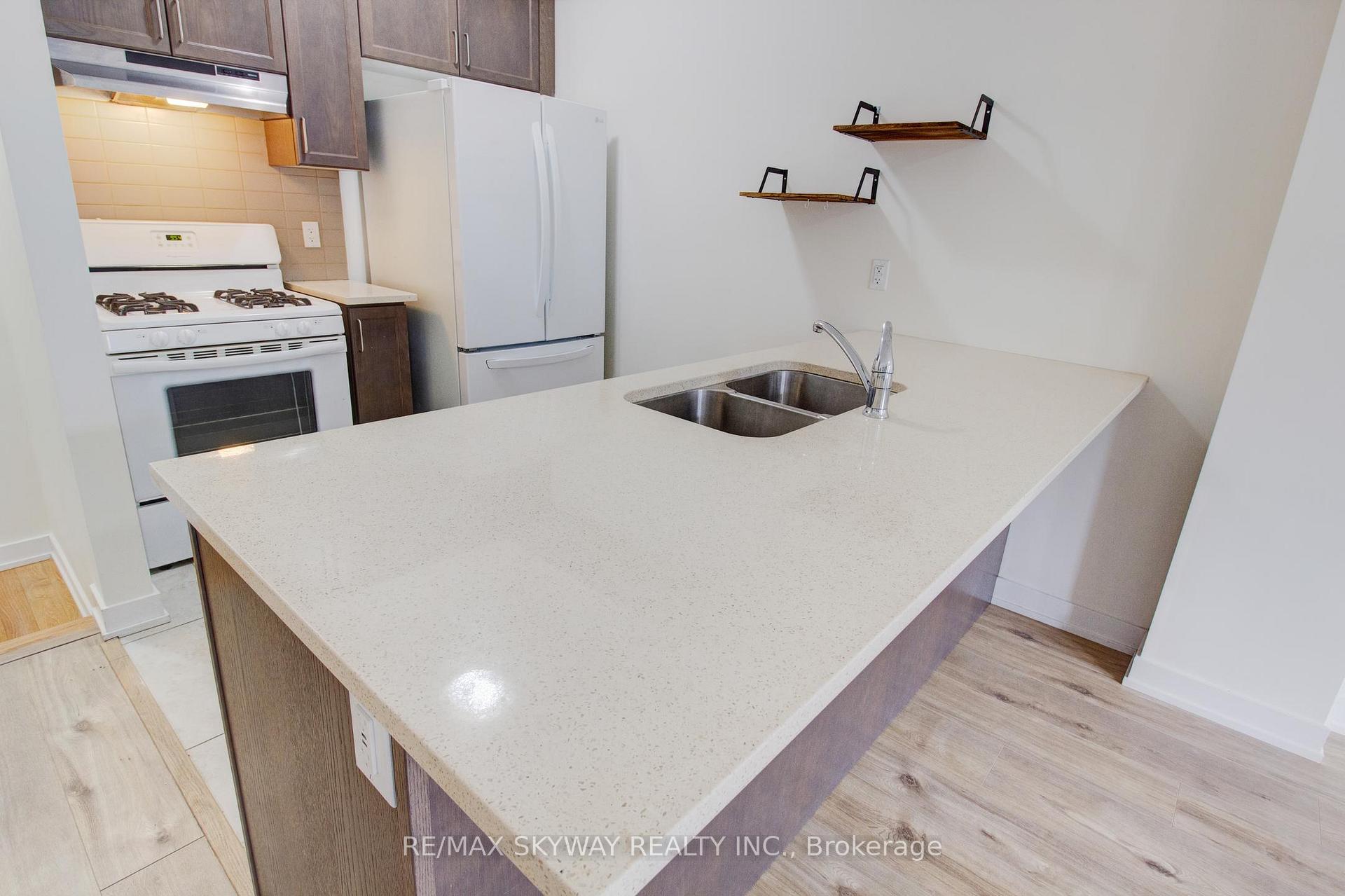 Photo 26 of Unit 80, 590 North Service Road, Hamilton, Lakeshore — HOMEH