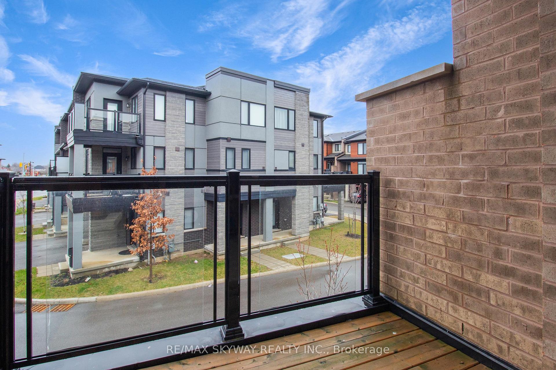 Photo 27 of Unit 80, 590 North Service Road, Hamilton, Lakeshore — HOMEH