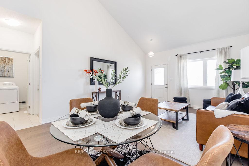 Photo 11 of 30 Lahey Crescent, Penetanguishene — HOMEH