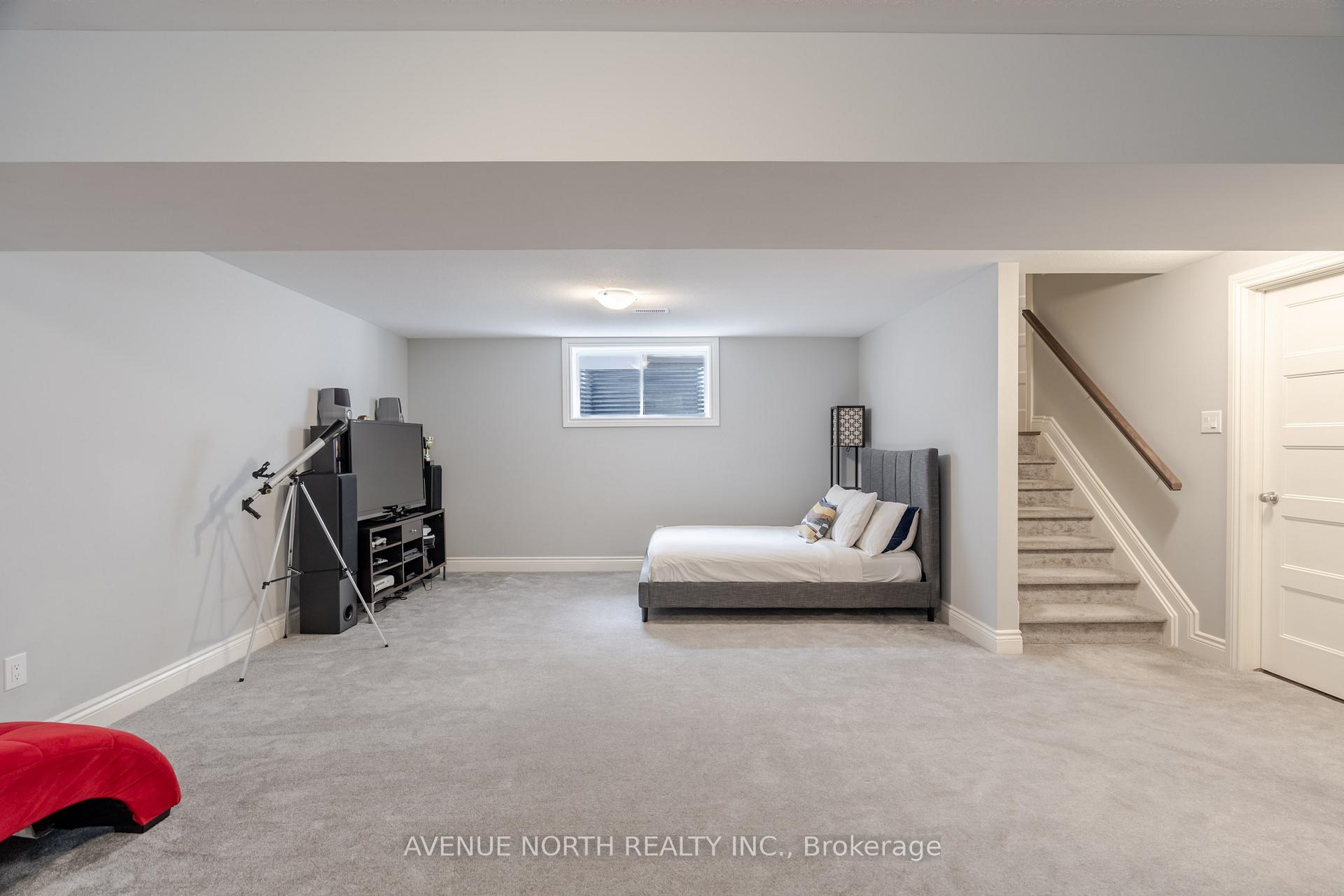 Photo 31 of 763 Parade Drive, Ottawa, Stittsville (South) — HOMEH