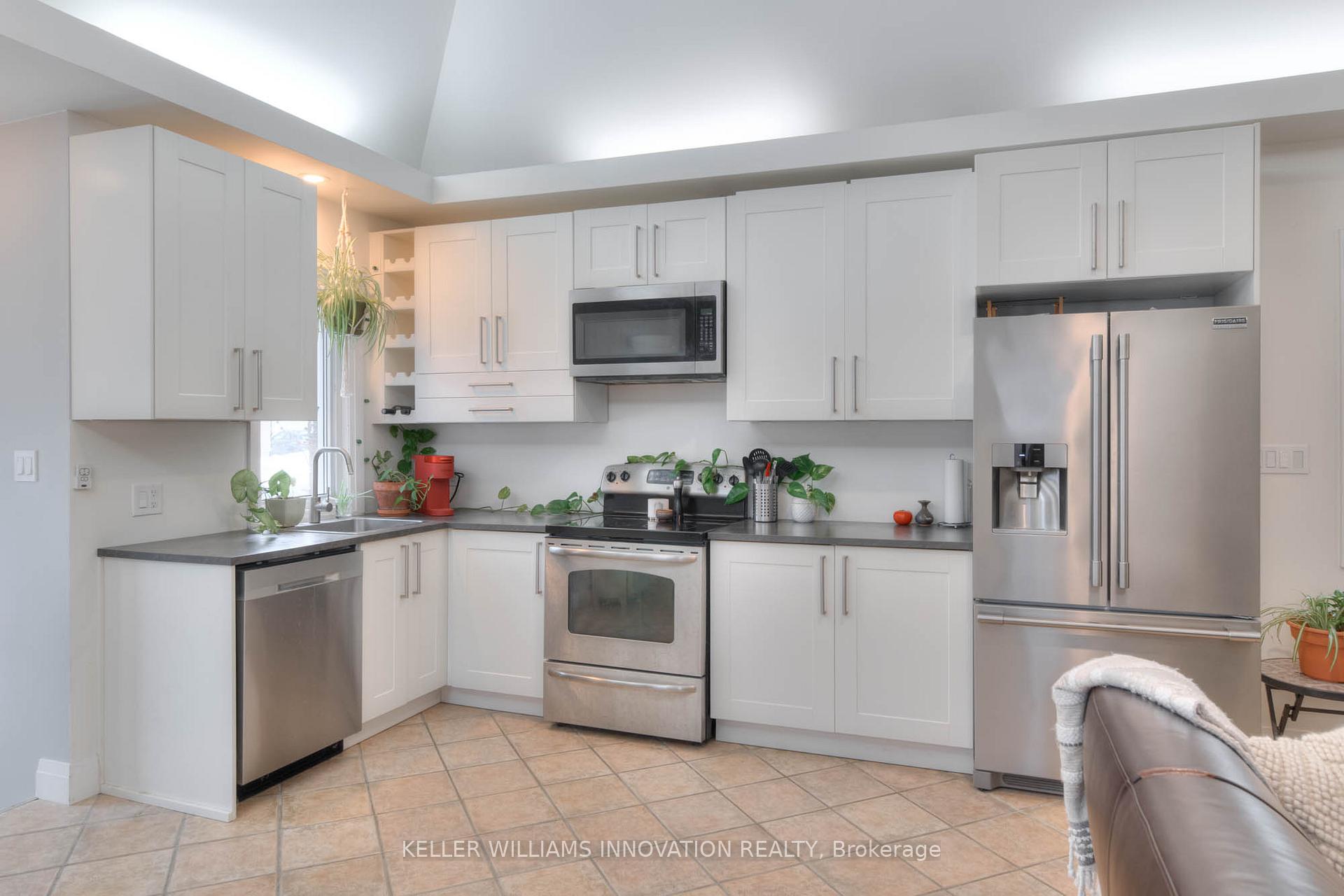 Photo 10 of 62 Perth Road, Kitchener — HOMEH