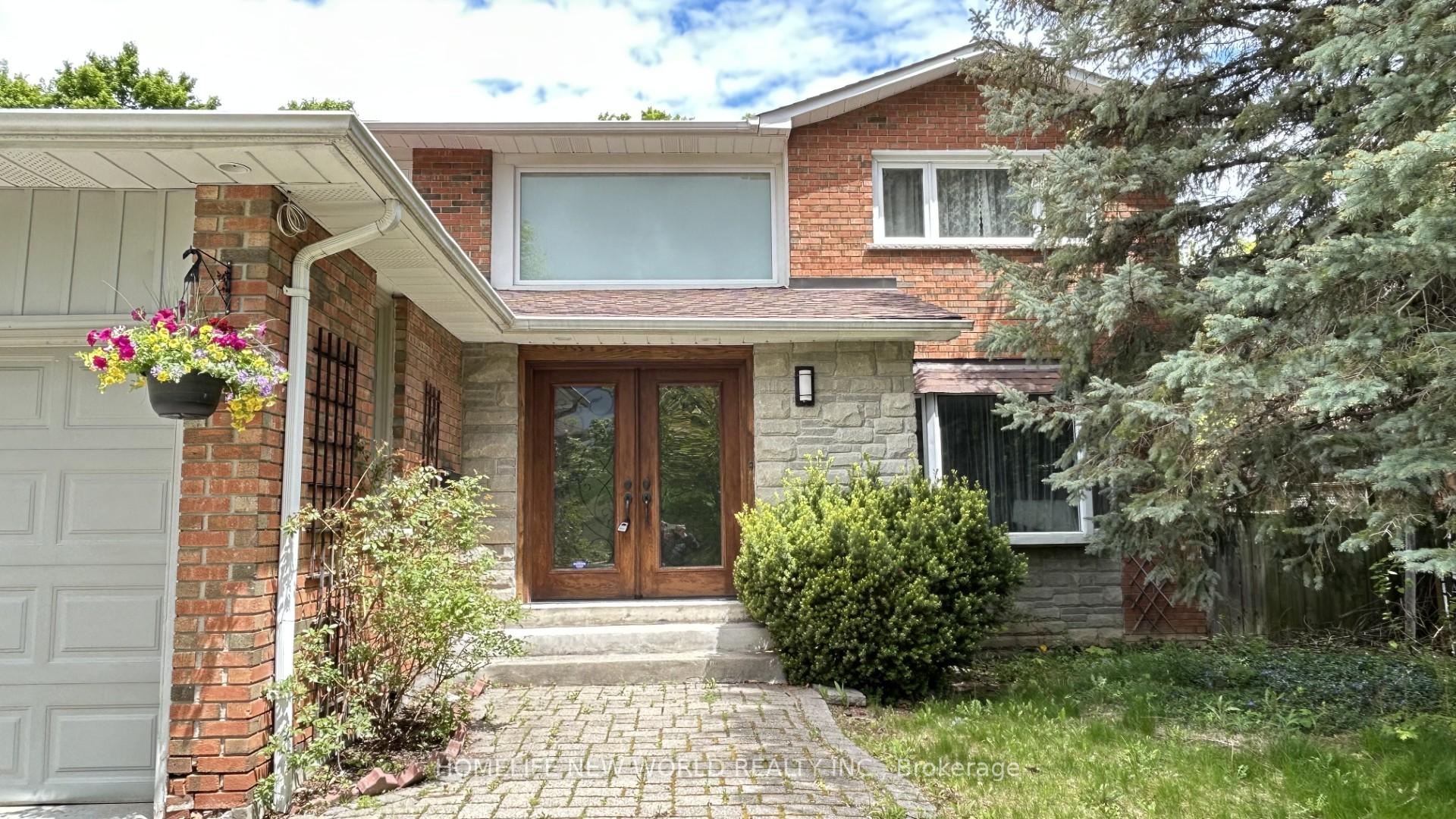Photo 5 of 43 Lunau Lane, Markham, Aileen-Willowbrook — HOMEH